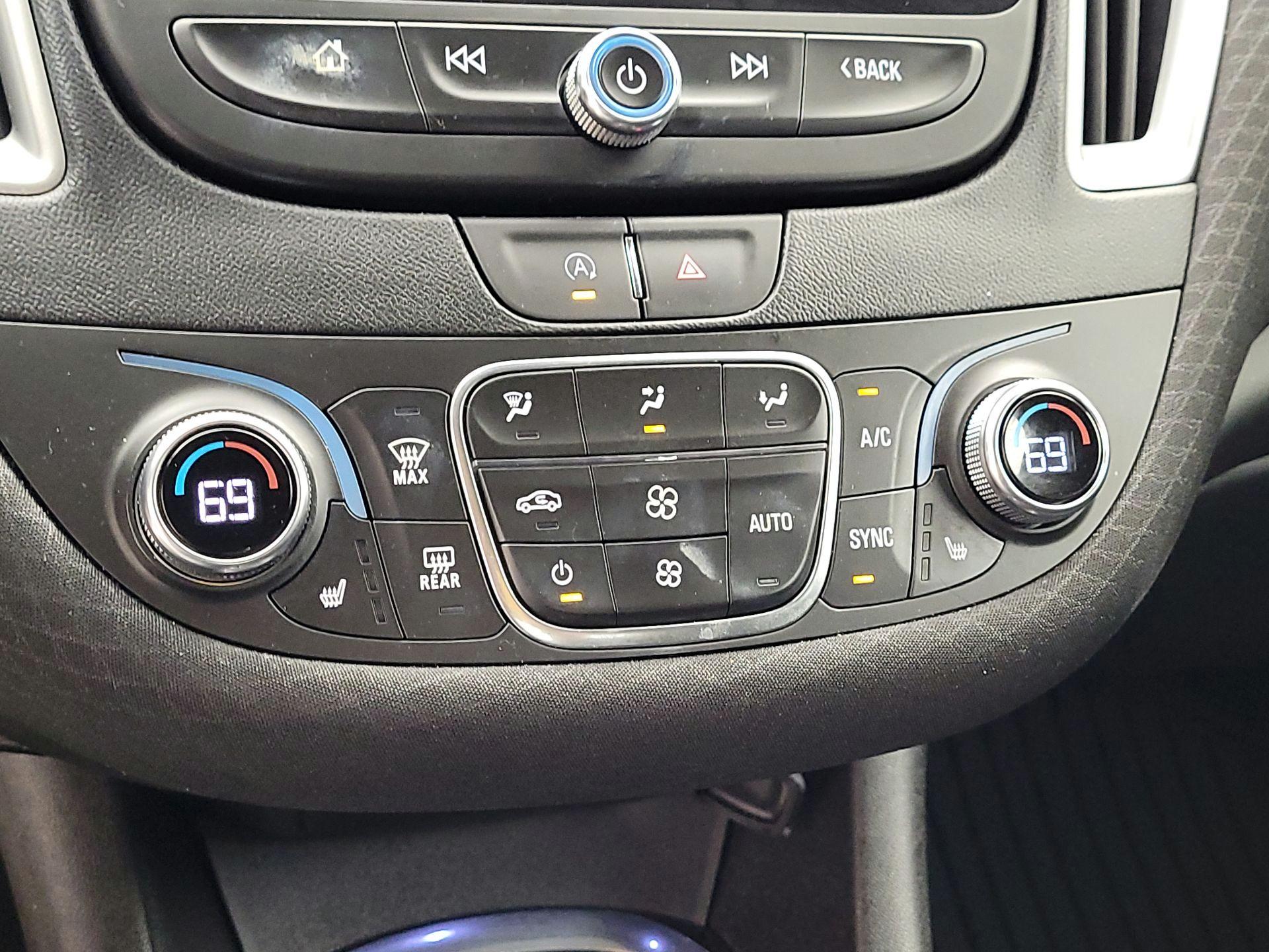 Thumbnail: 2023 Chevrolet Malibu - 16