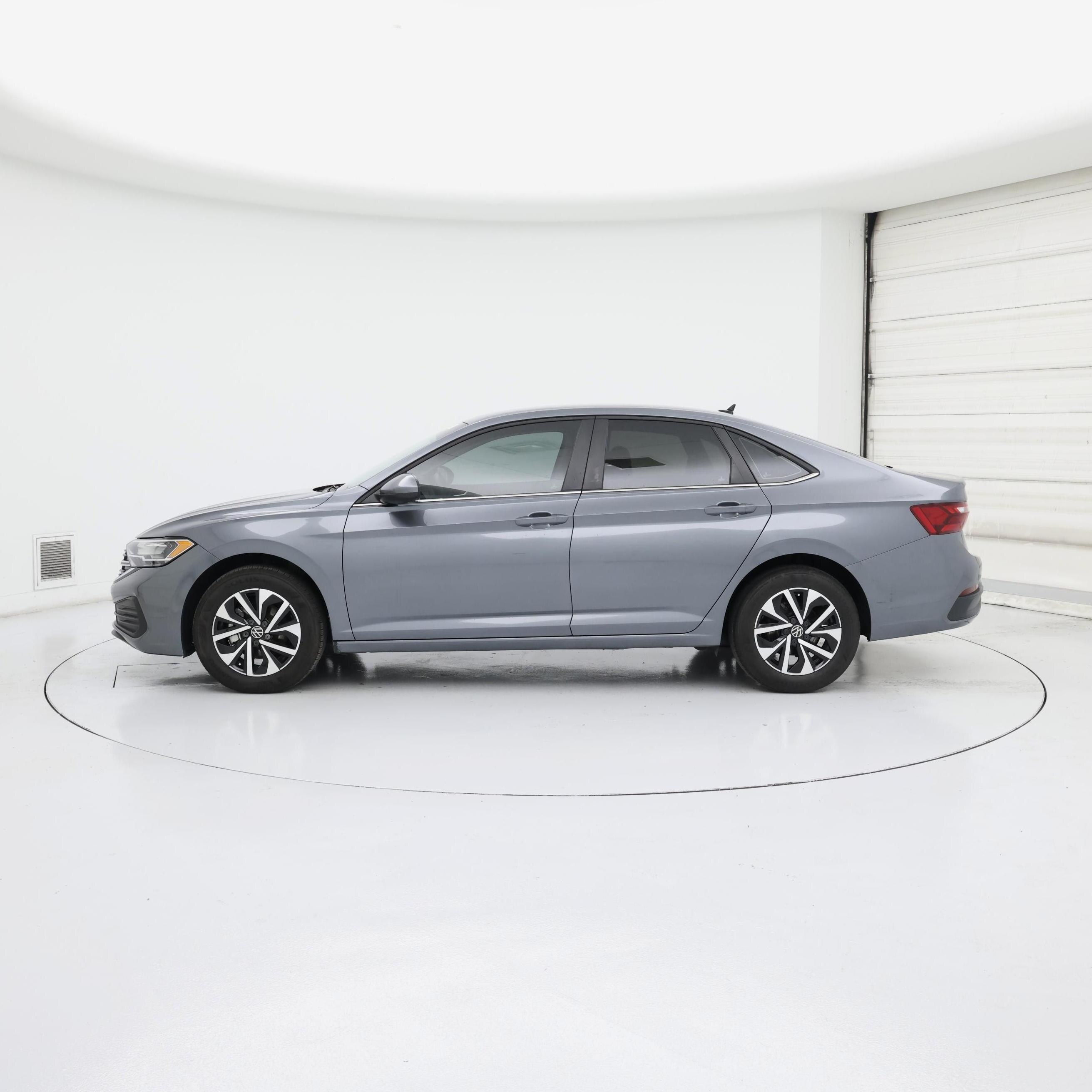 Thumbnail: 2024 Volkswagen Jetta - 3