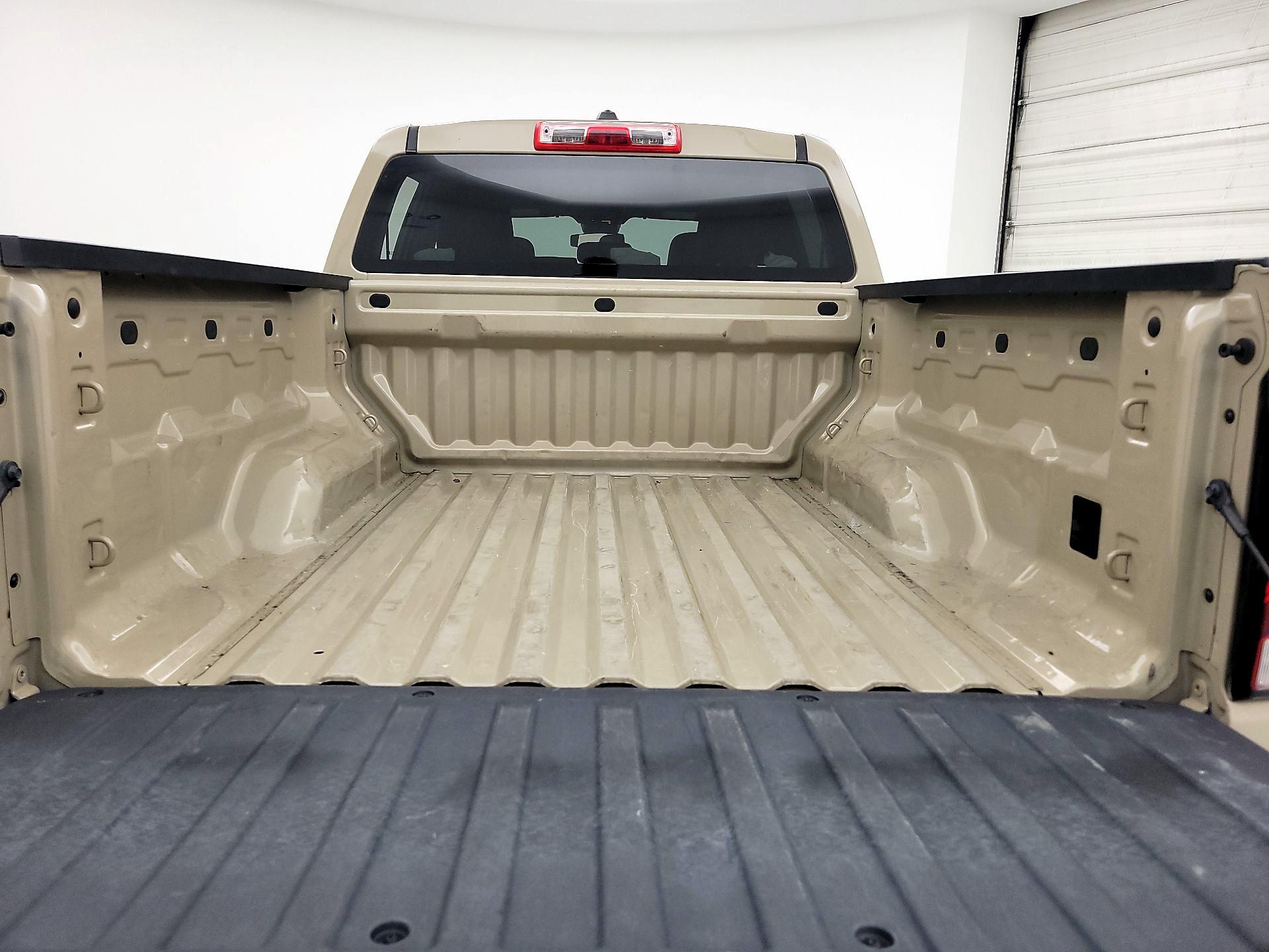 Thumbnail: 2023 Chevrolet Colorado - 20