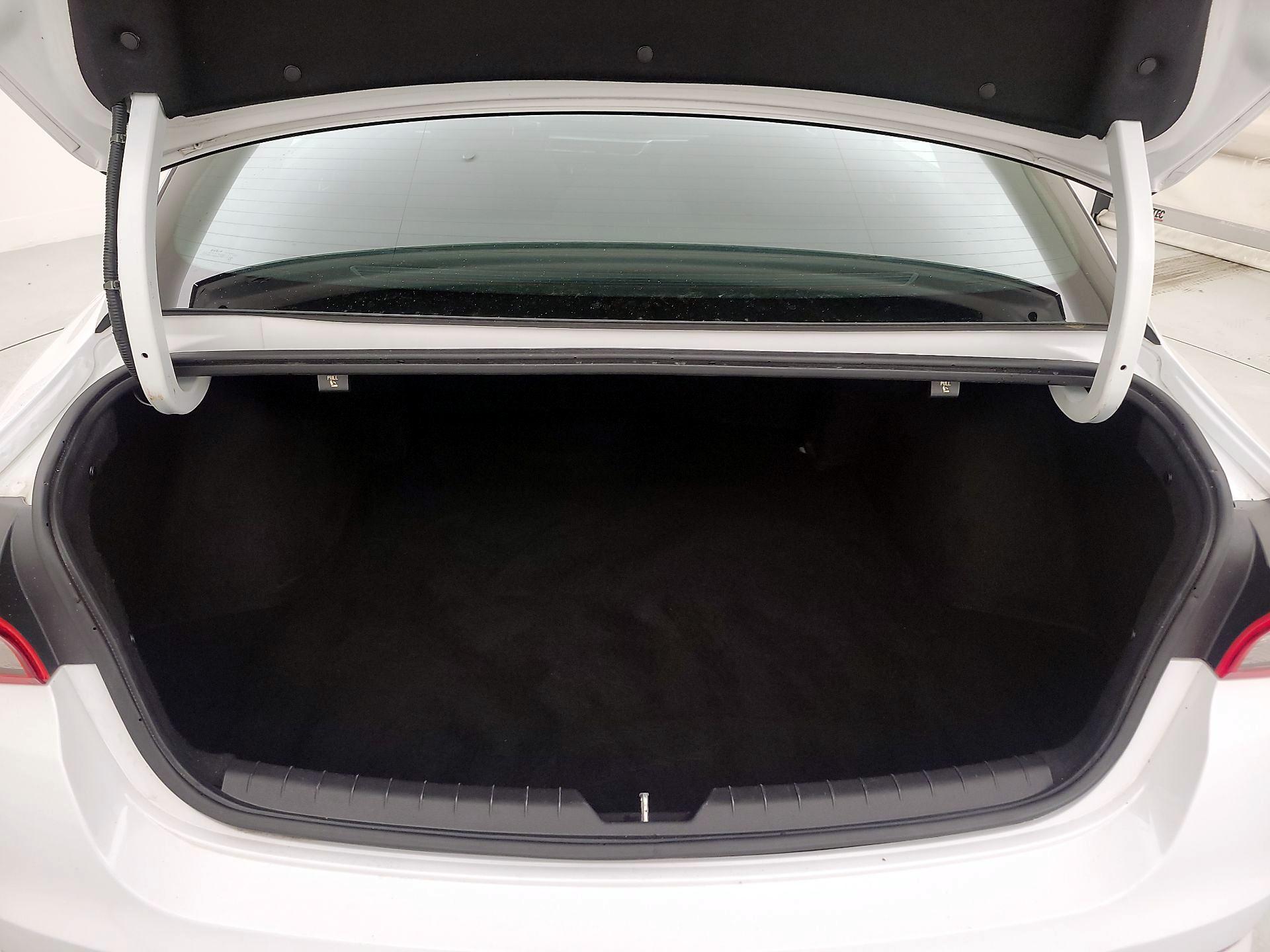 Thumbnail: 2022 Kia K5 - 16