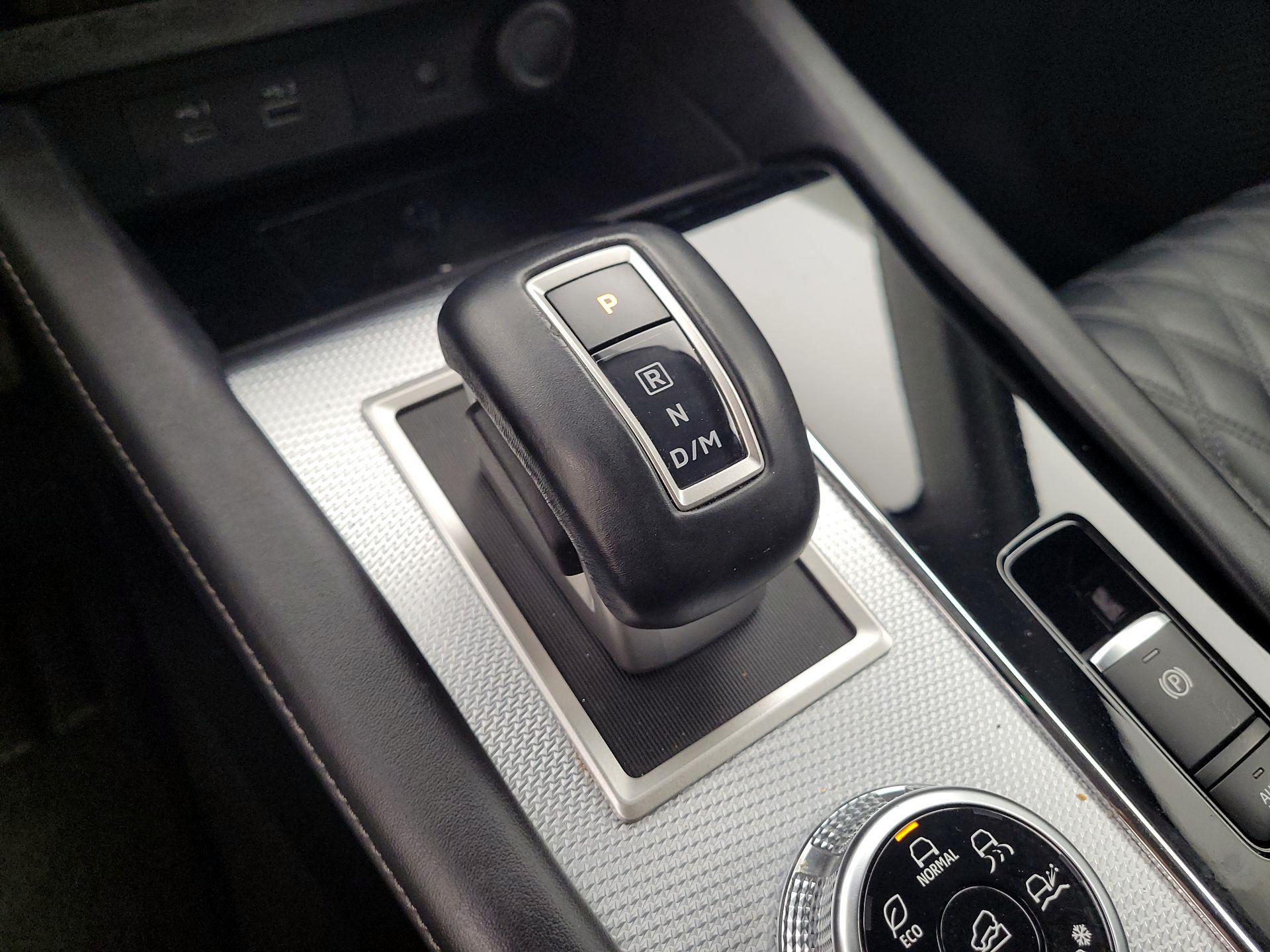 Thumbnail: 2022 Mitsubishi Outlander - 17