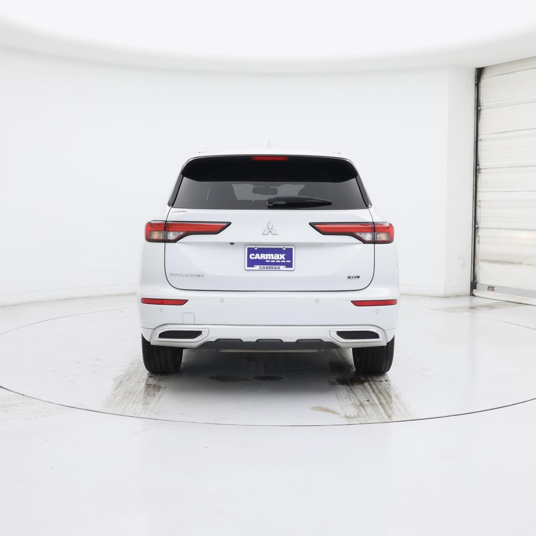 Thumbnail: 2022 Mitsubishi Outlander - 6