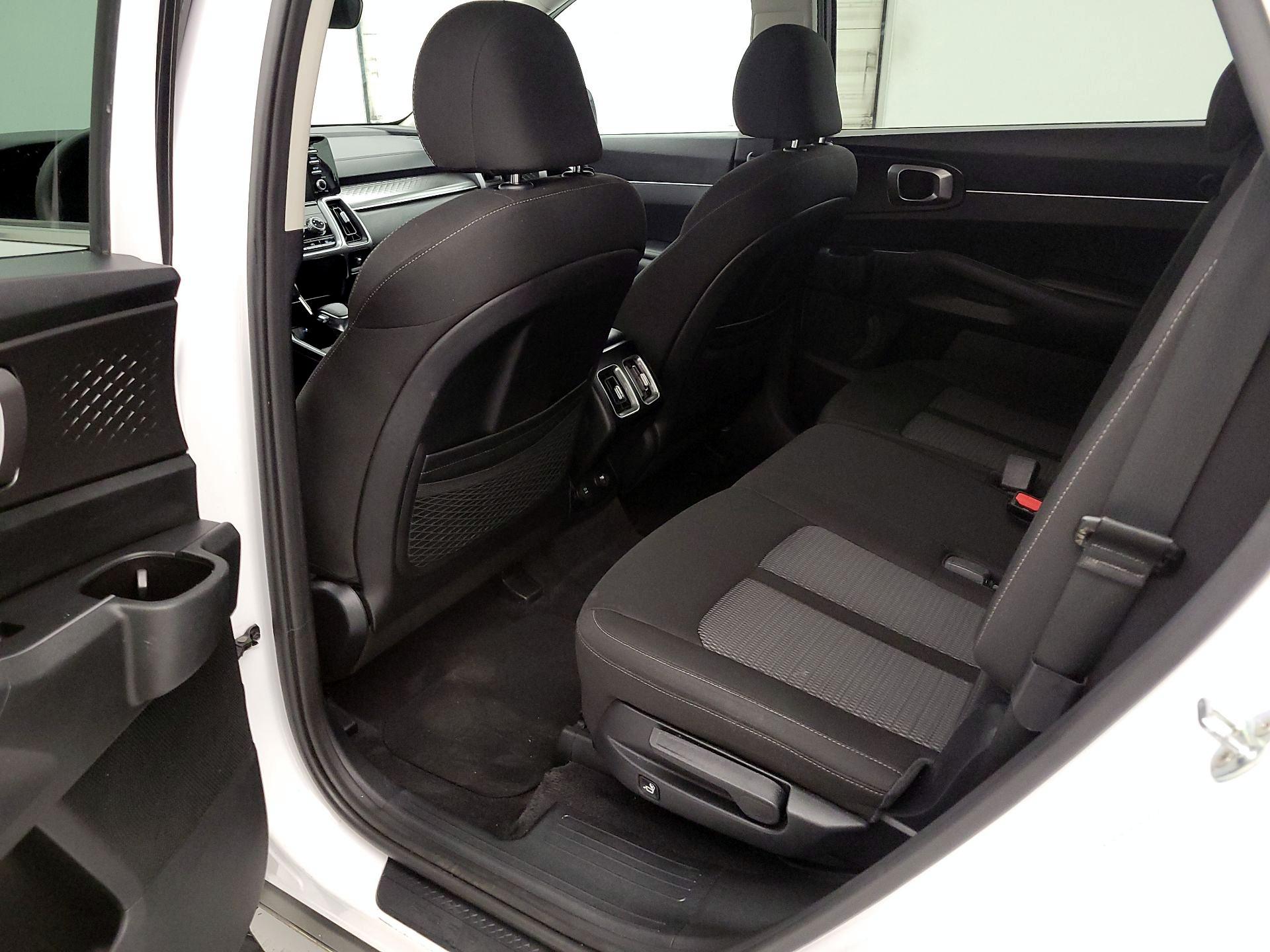 Thumbnail: 2021 Kia Sorento - 19