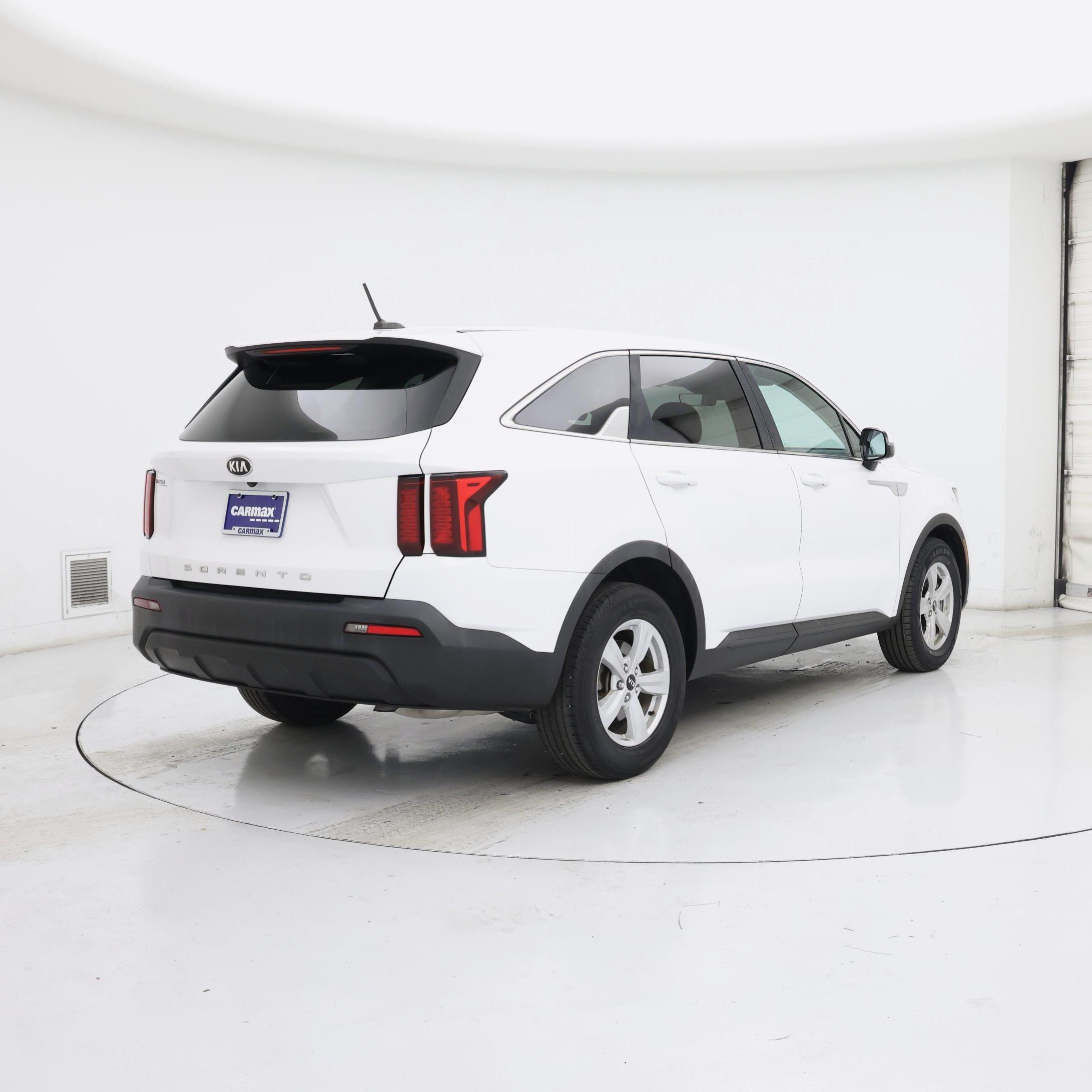 Thumbnail: 2021 Kia Sorento - 8