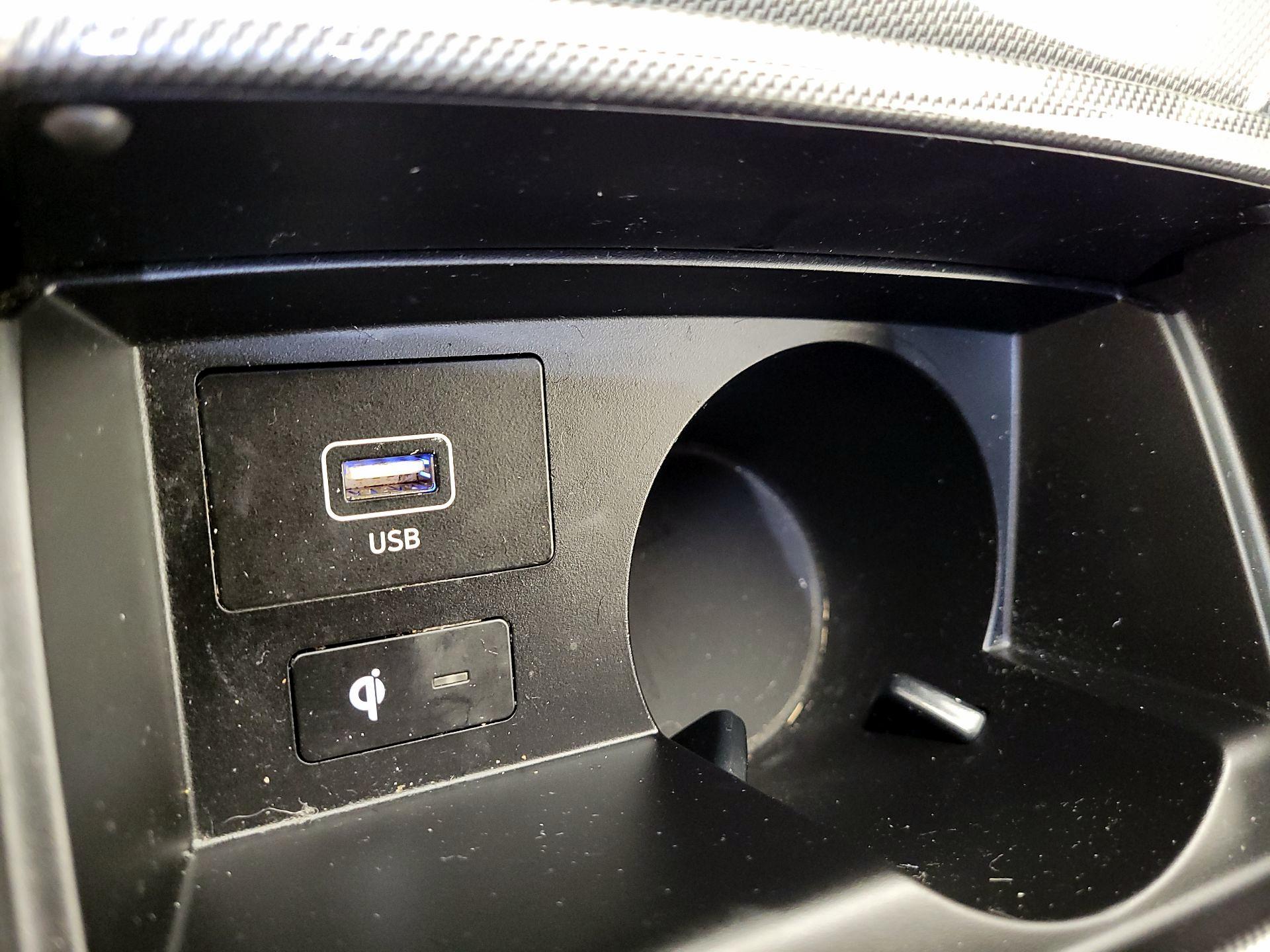 Thumbnail: 2022 Hyundai Santa Fe - 18