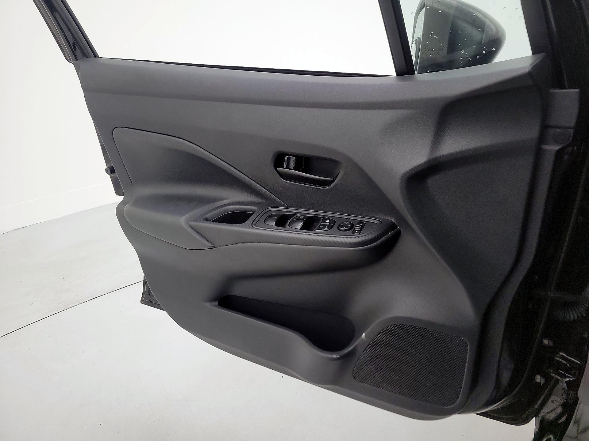 Thumbnail: 2020 Nissan Versa - 12