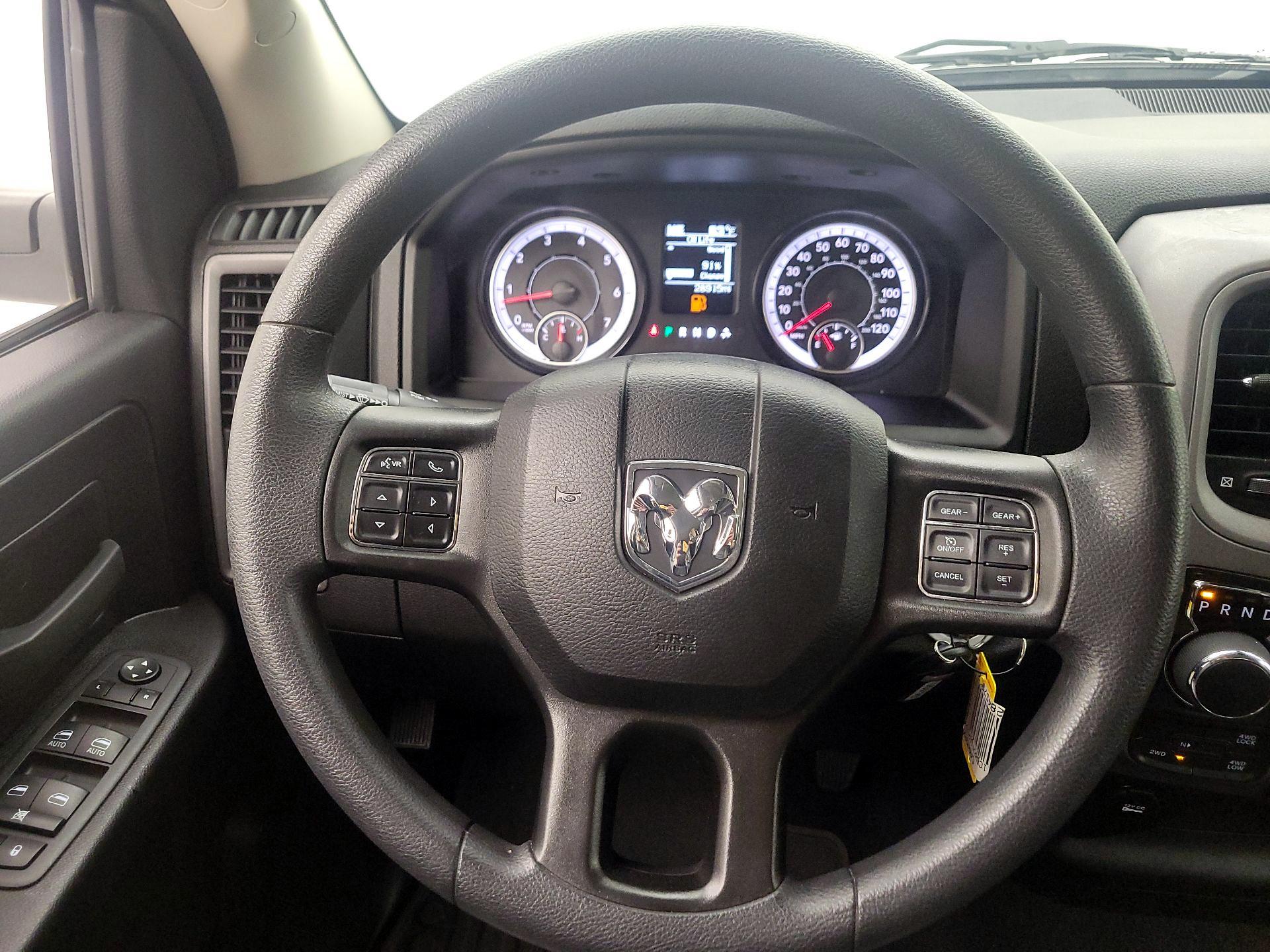 Thumbnail: 2023 RAM 1500 Classic - 10