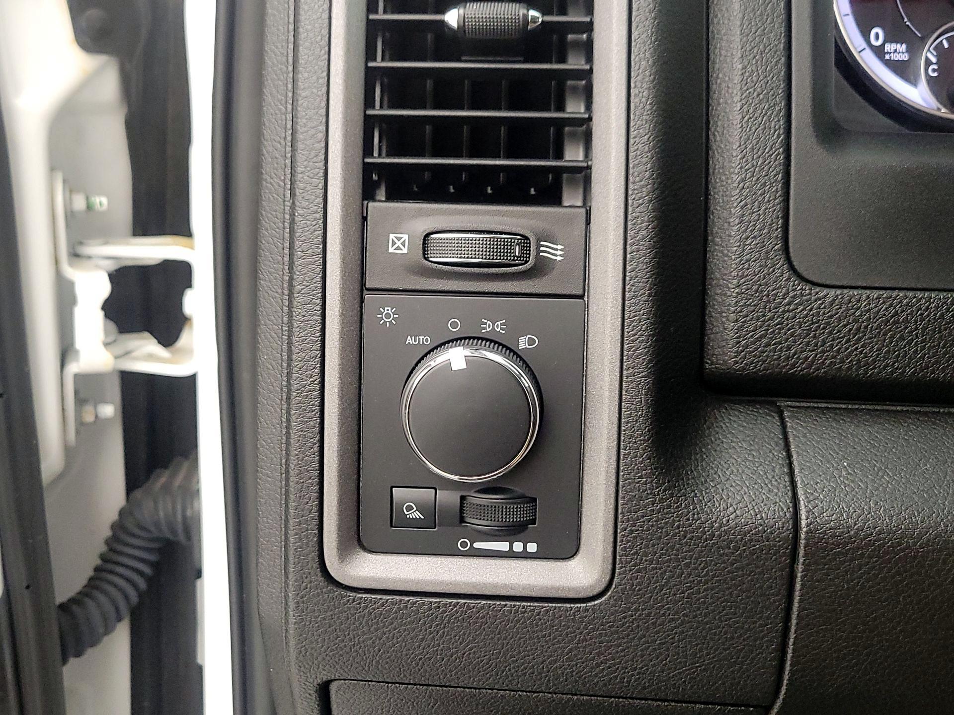 Thumbnail: 2023 RAM 1500 Classic - 13