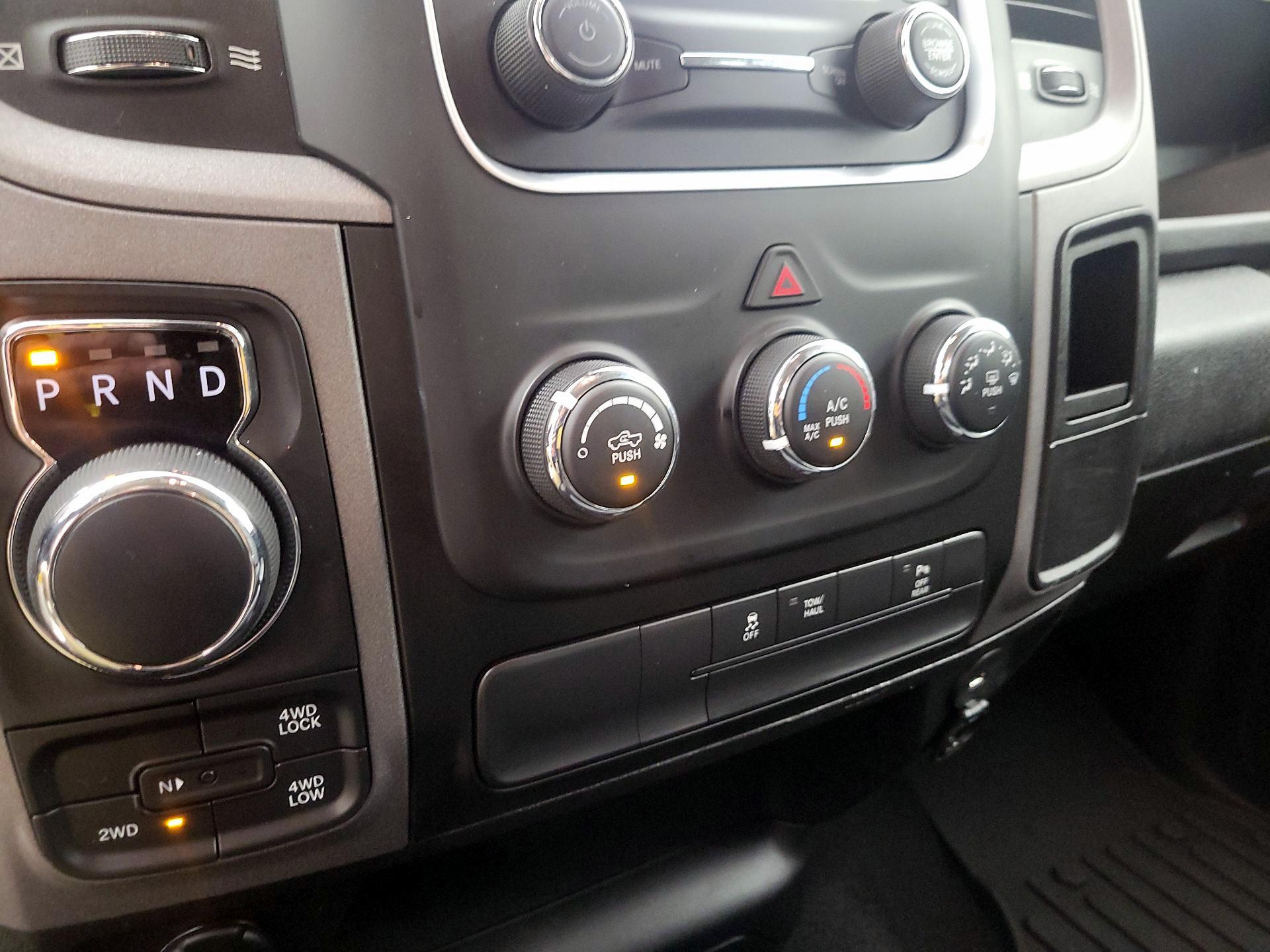 Thumbnail: 2023 RAM 1500 Classic - 16