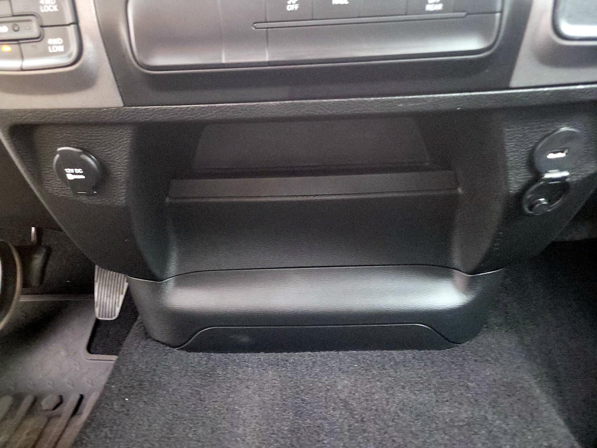 Thumbnail: 2023 RAM 1500 Classic - 18