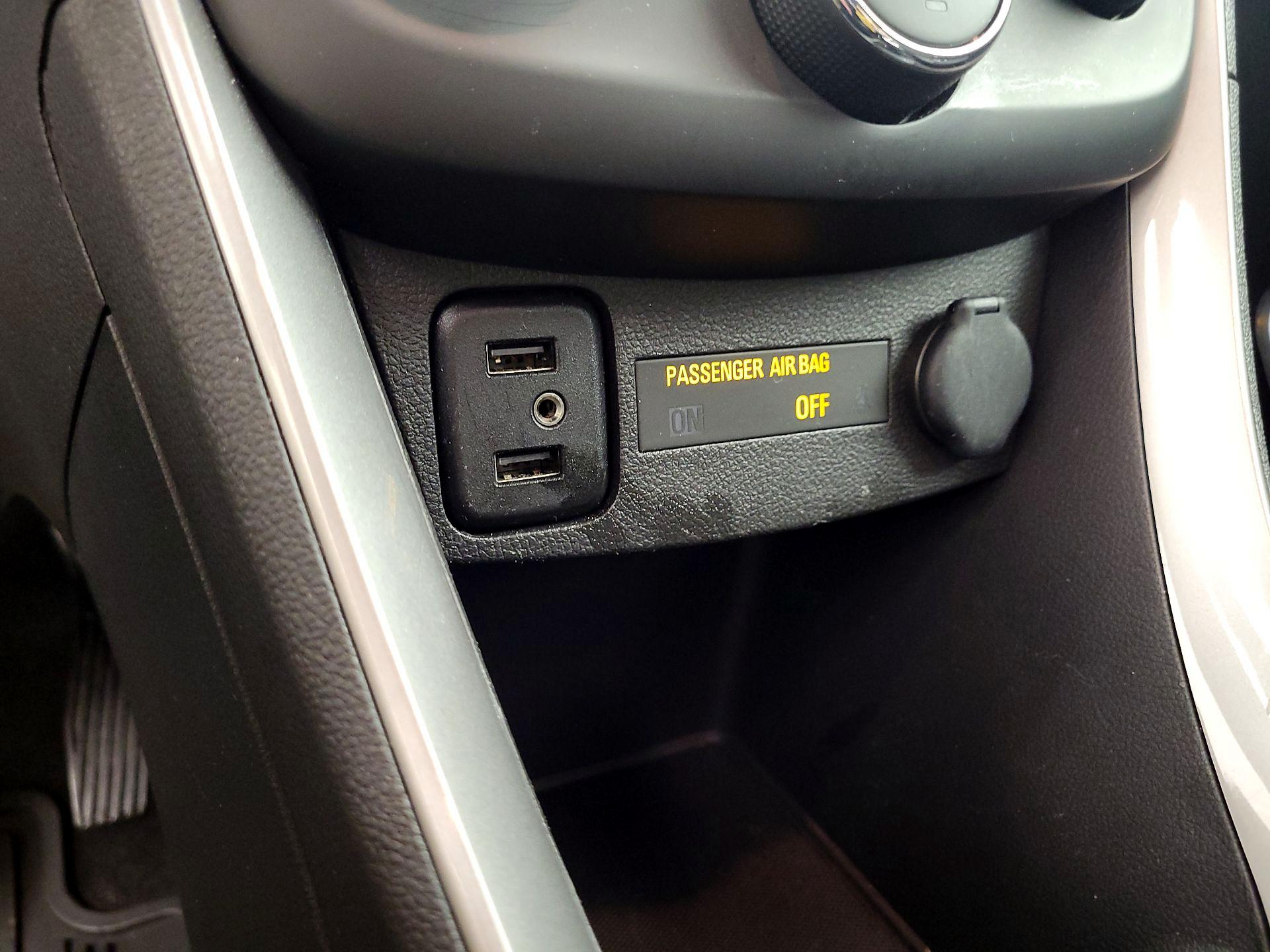 Thumbnail: 2020 Chevrolet Trax - 18