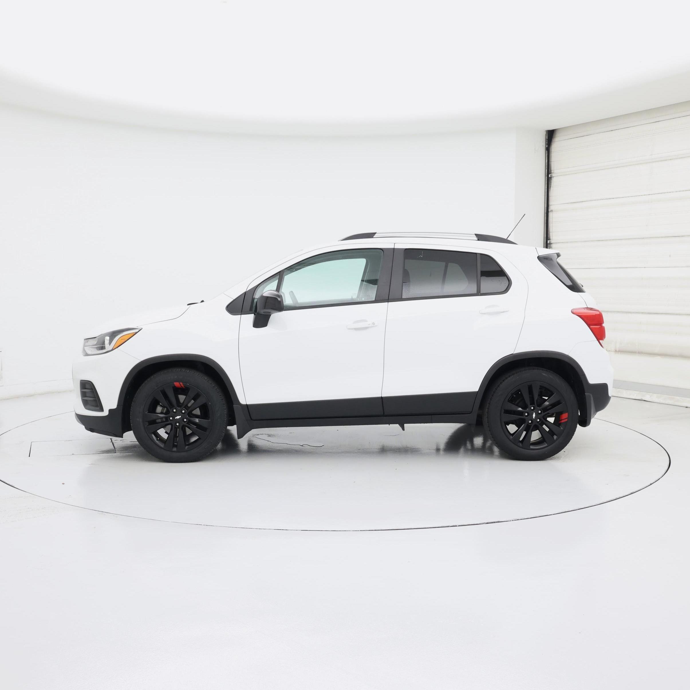 Thumbnail: 2020 Chevrolet Trax - 3