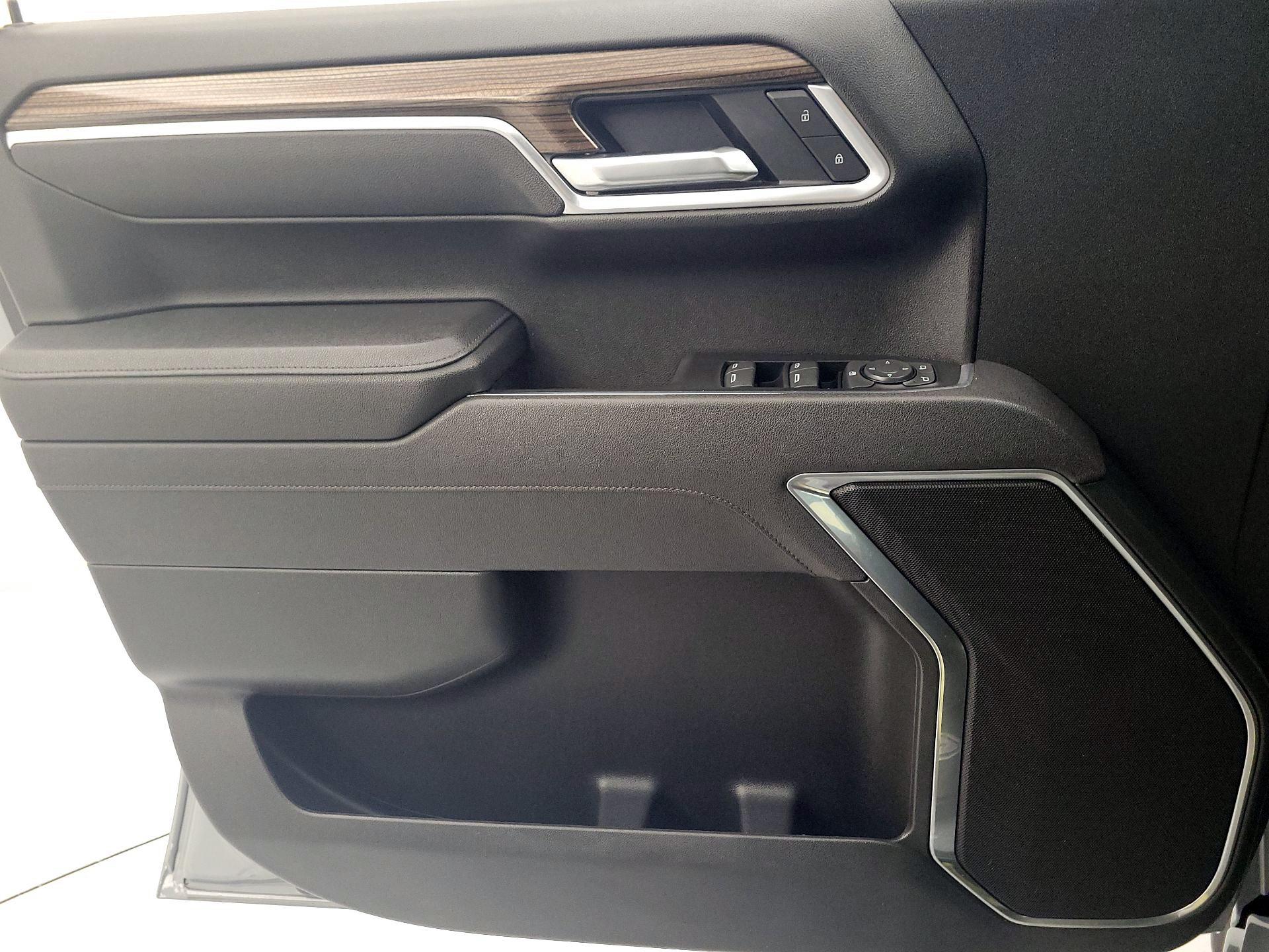 Thumbnail: 2025 Chevrolet Silverado 1500 - 12