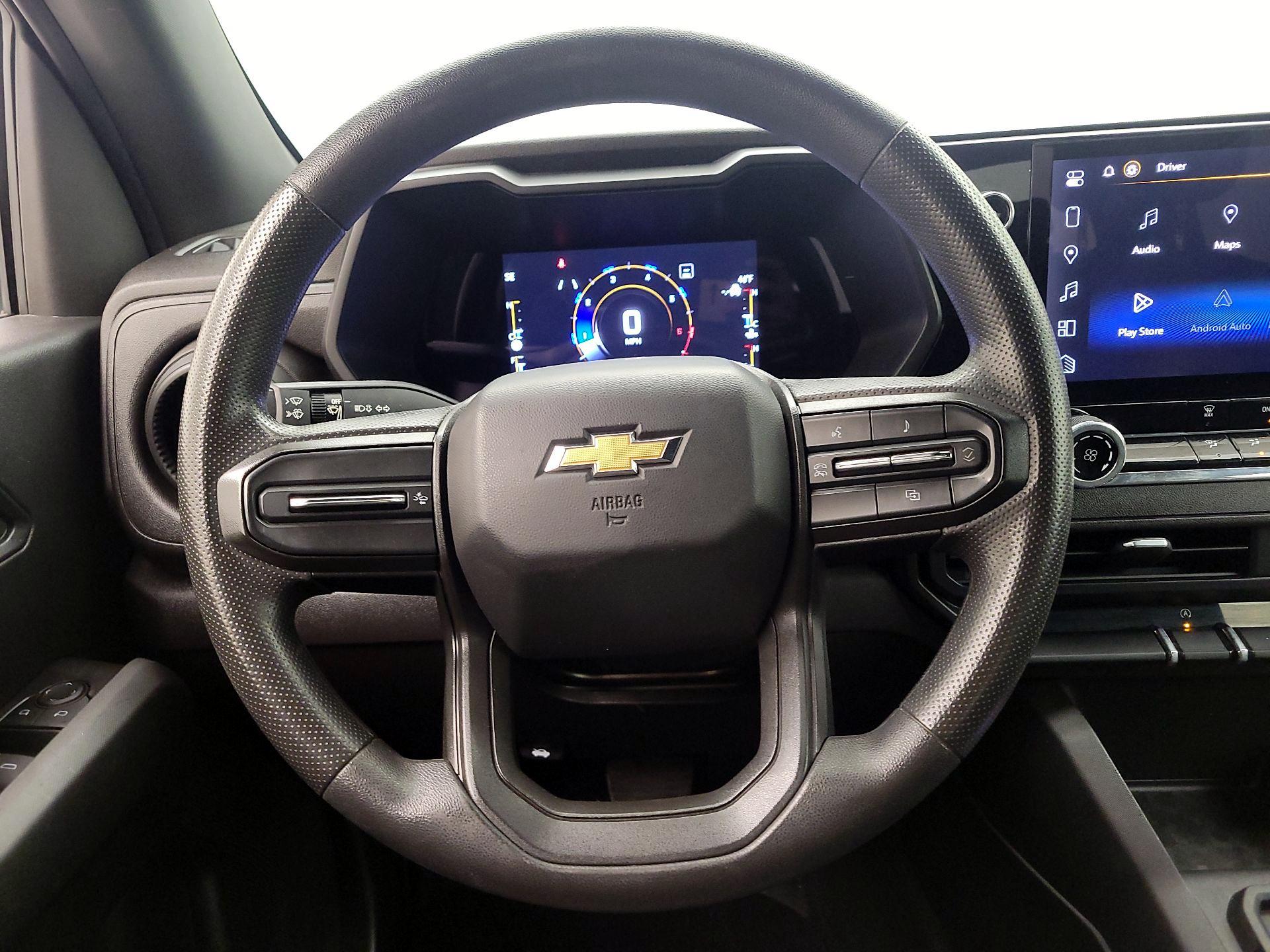 Thumbnail: 2023 Chevrolet Colorado - 10