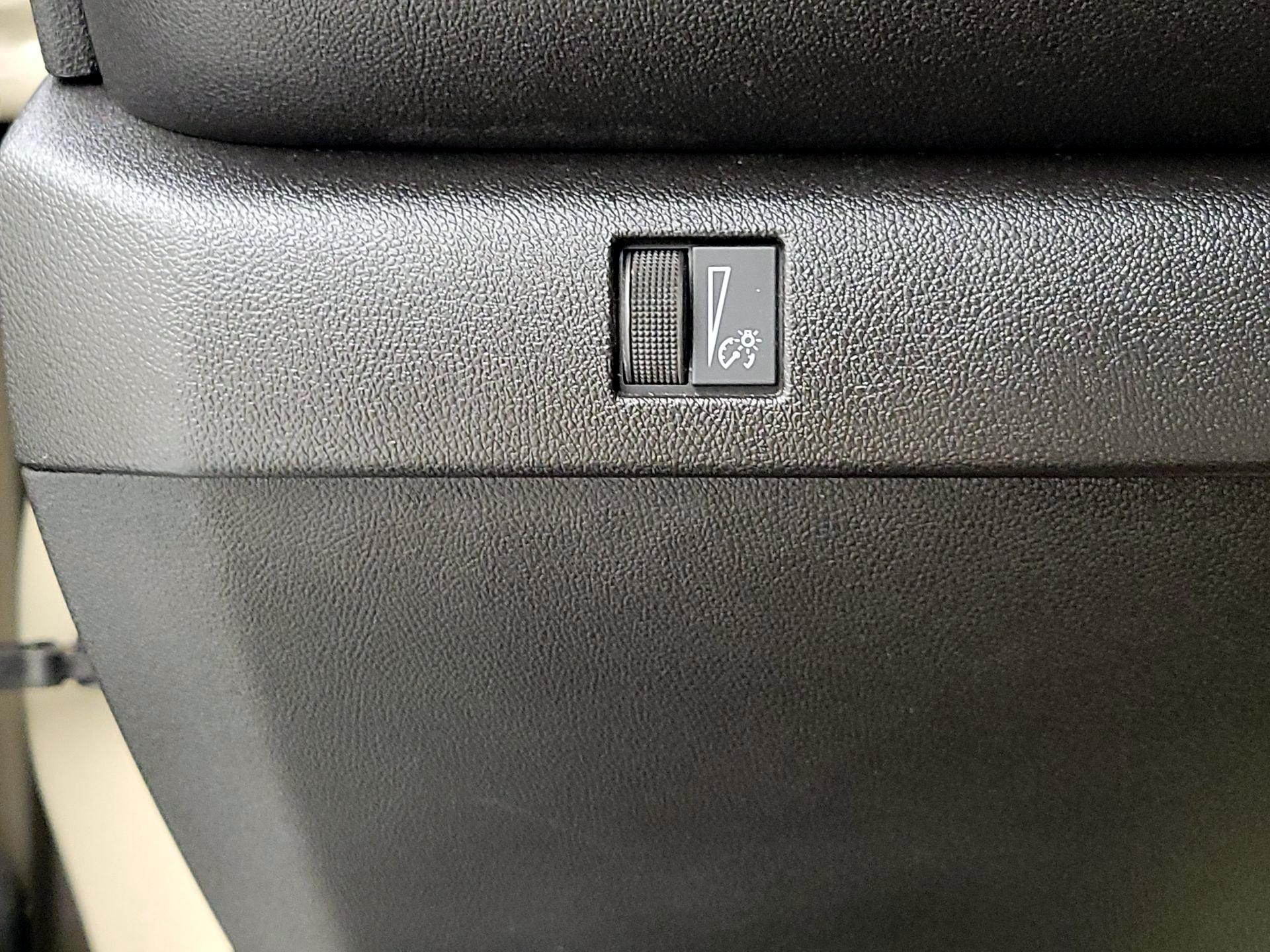 Thumbnail: 2023 Chevrolet Colorado - 13