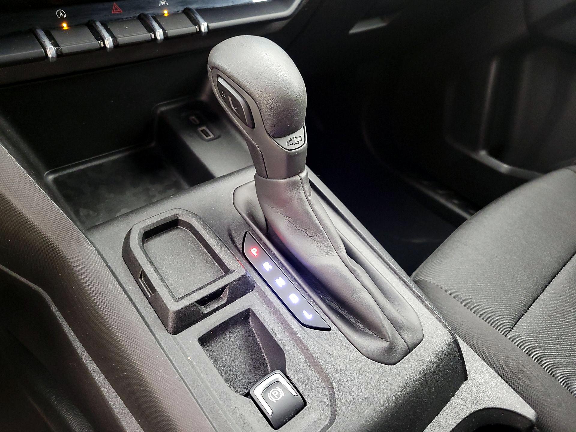 Thumbnail: 2023 Chevrolet Colorado - 17