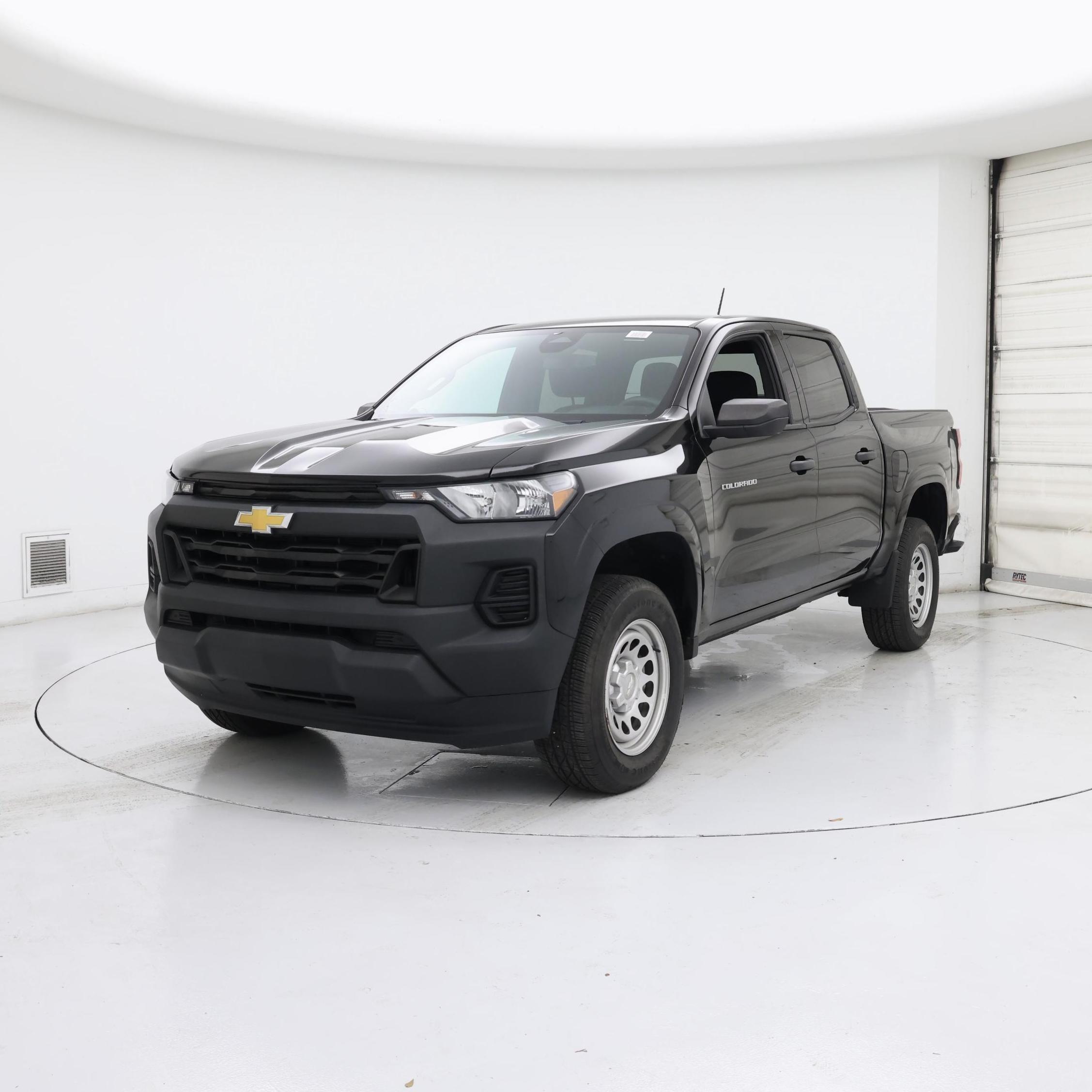 Thumbnail: 2023 Chevrolet Colorado - 4