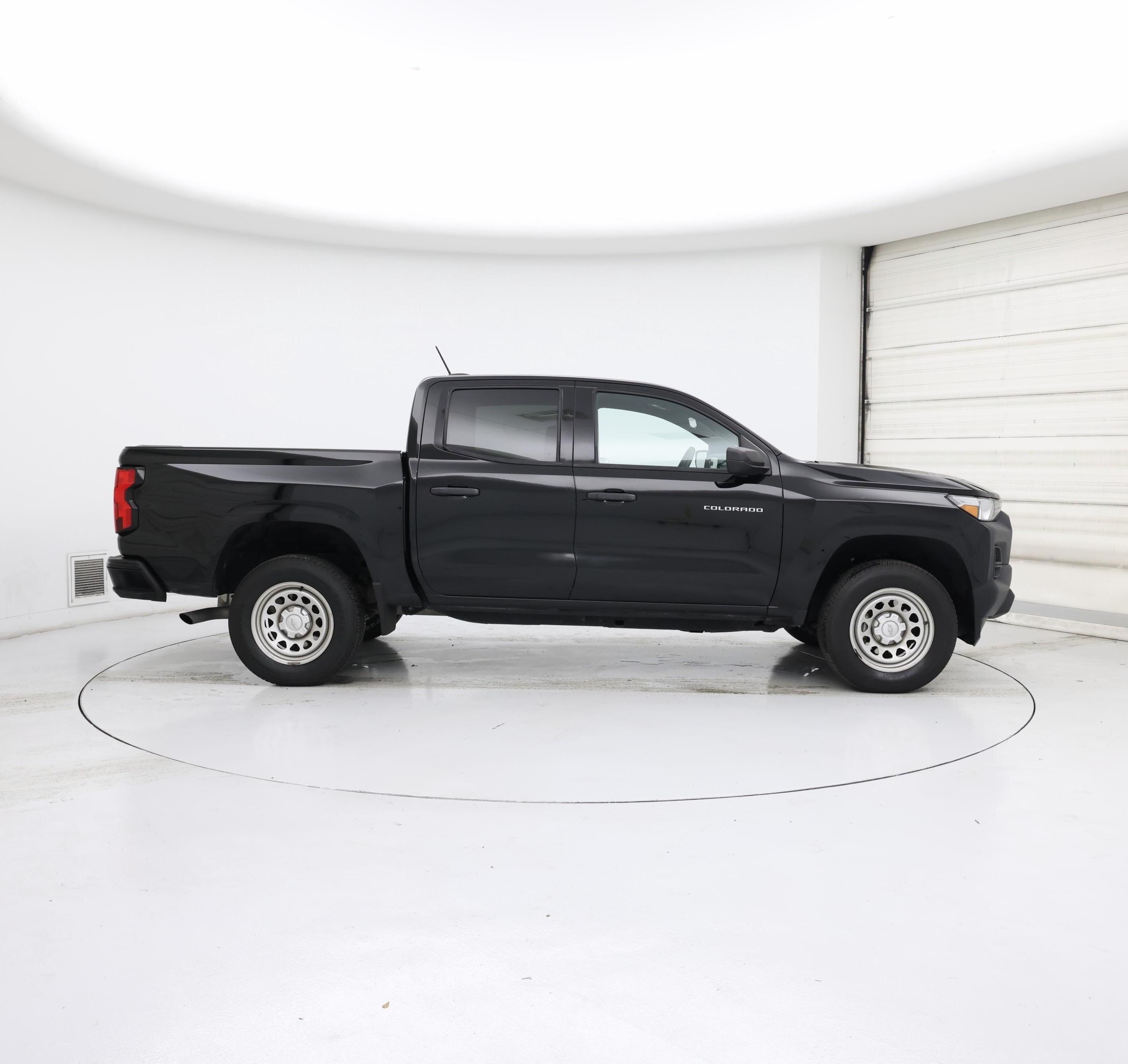 Thumbnail: 2023 Chevrolet Colorado - 7