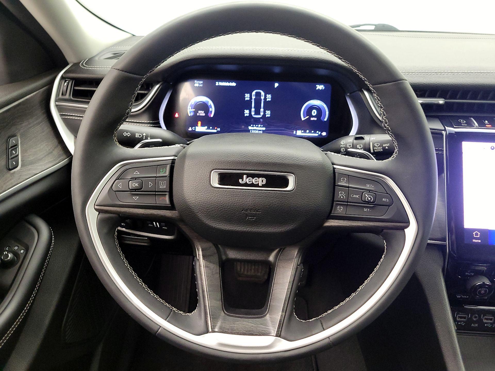 Thumbnail: 2023 Jeep Grand Cherokee L - 10