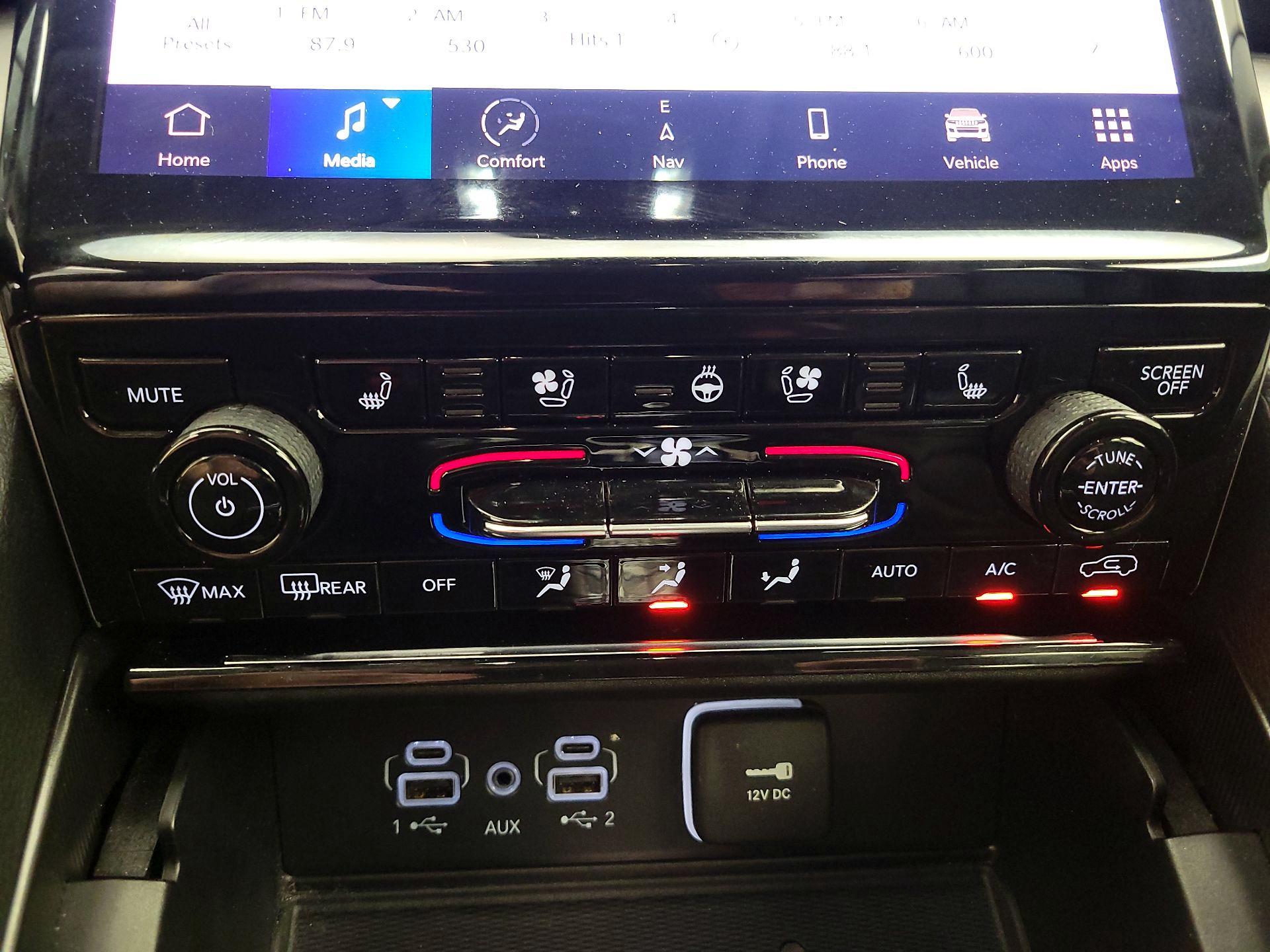 Thumbnail: 2023 Jeep Grand Cherokee L - 16