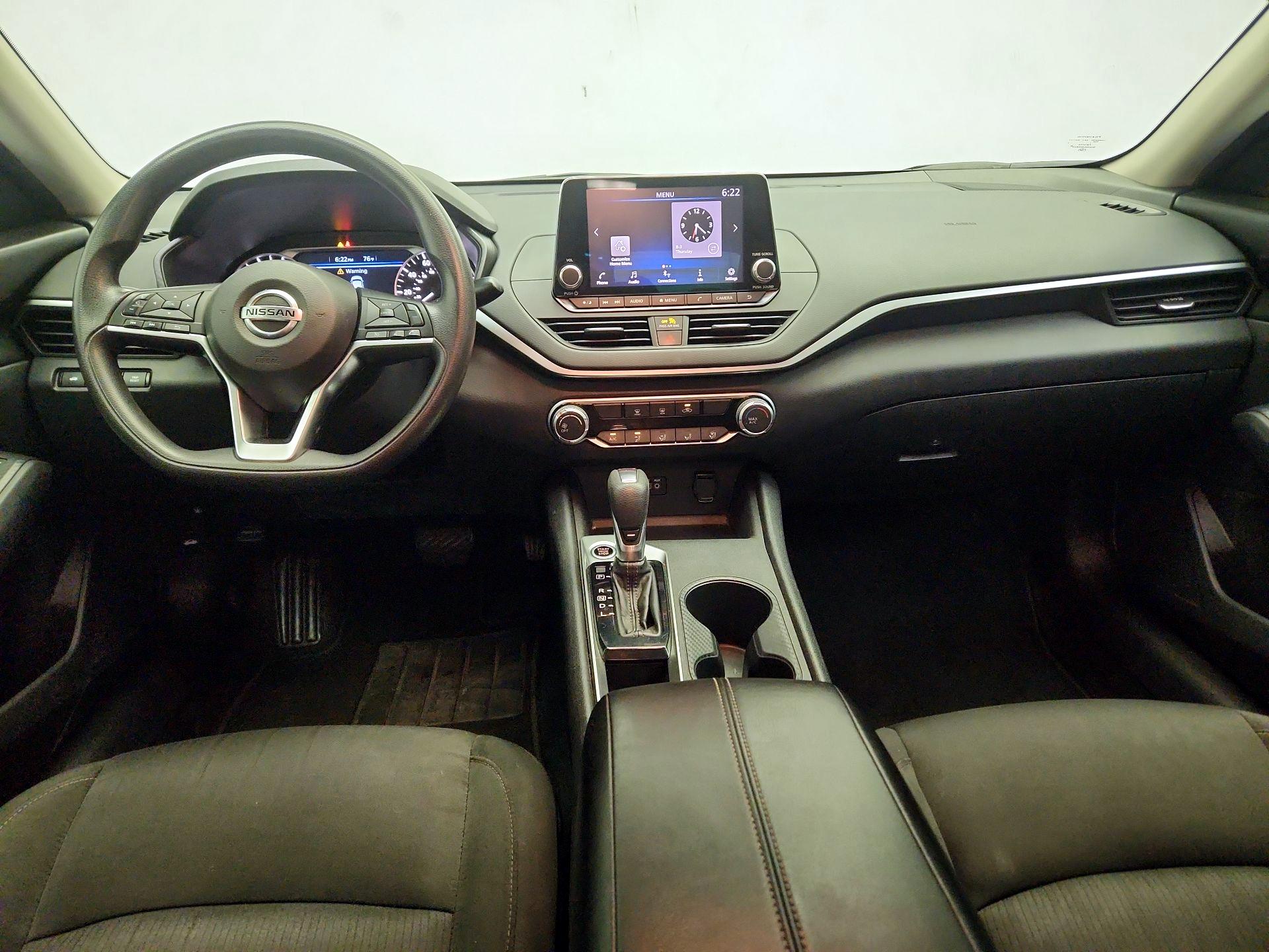 Thumbnail: 2020 Nissan Altima - 9