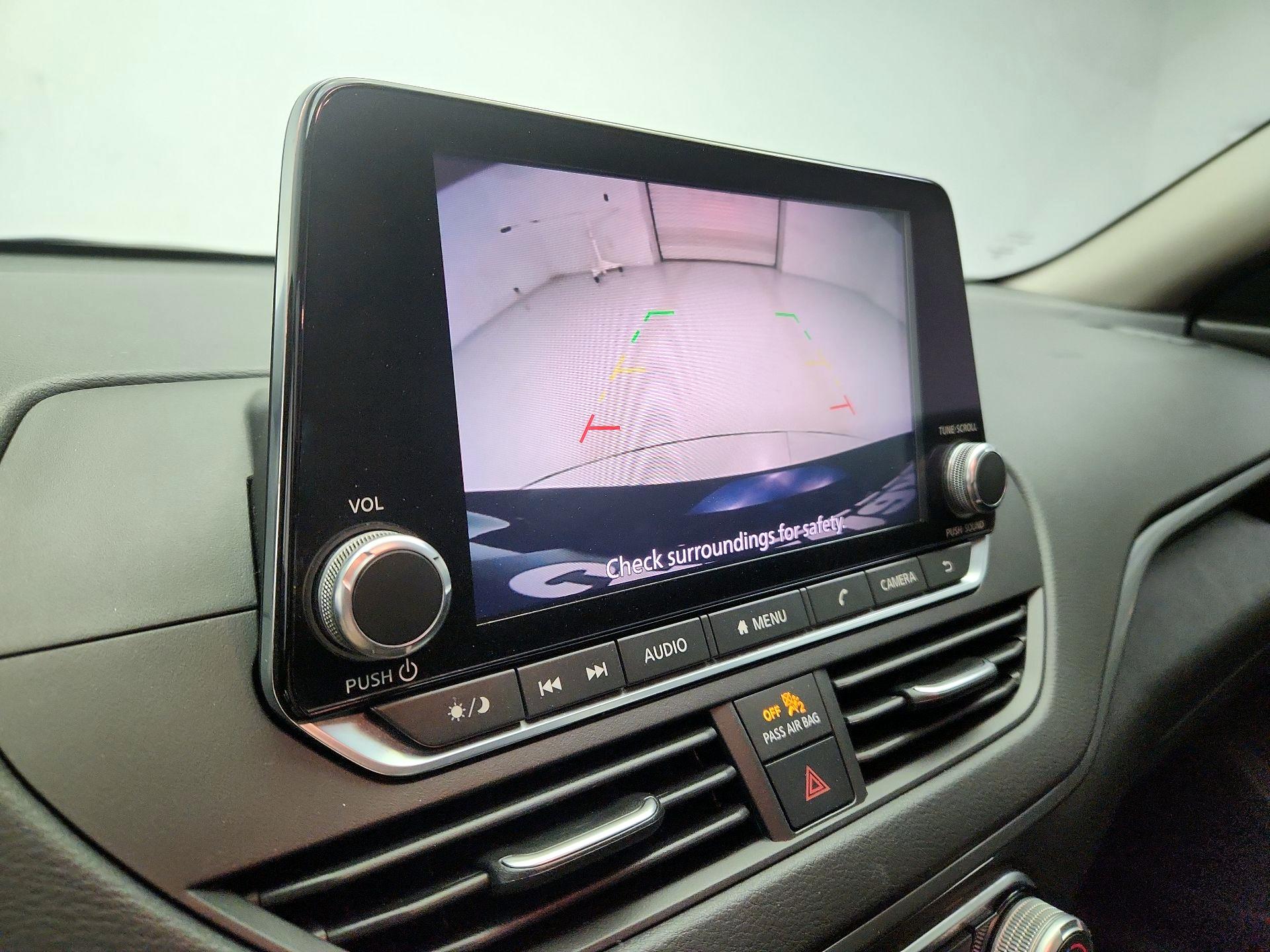 Thumbnail: 2020 Nissan Altima - 14