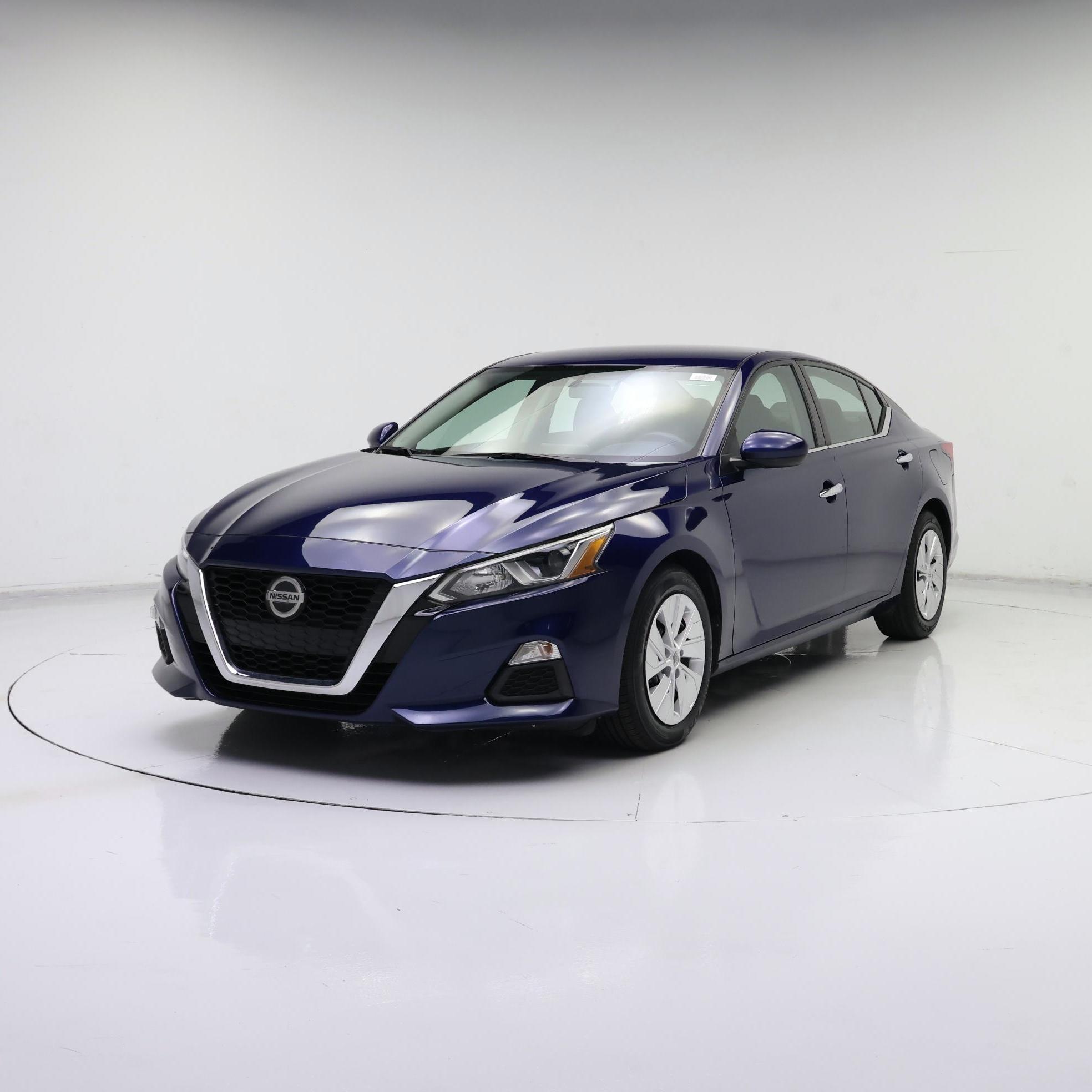 Thumbnail: 2020 Nissan Altima - 4