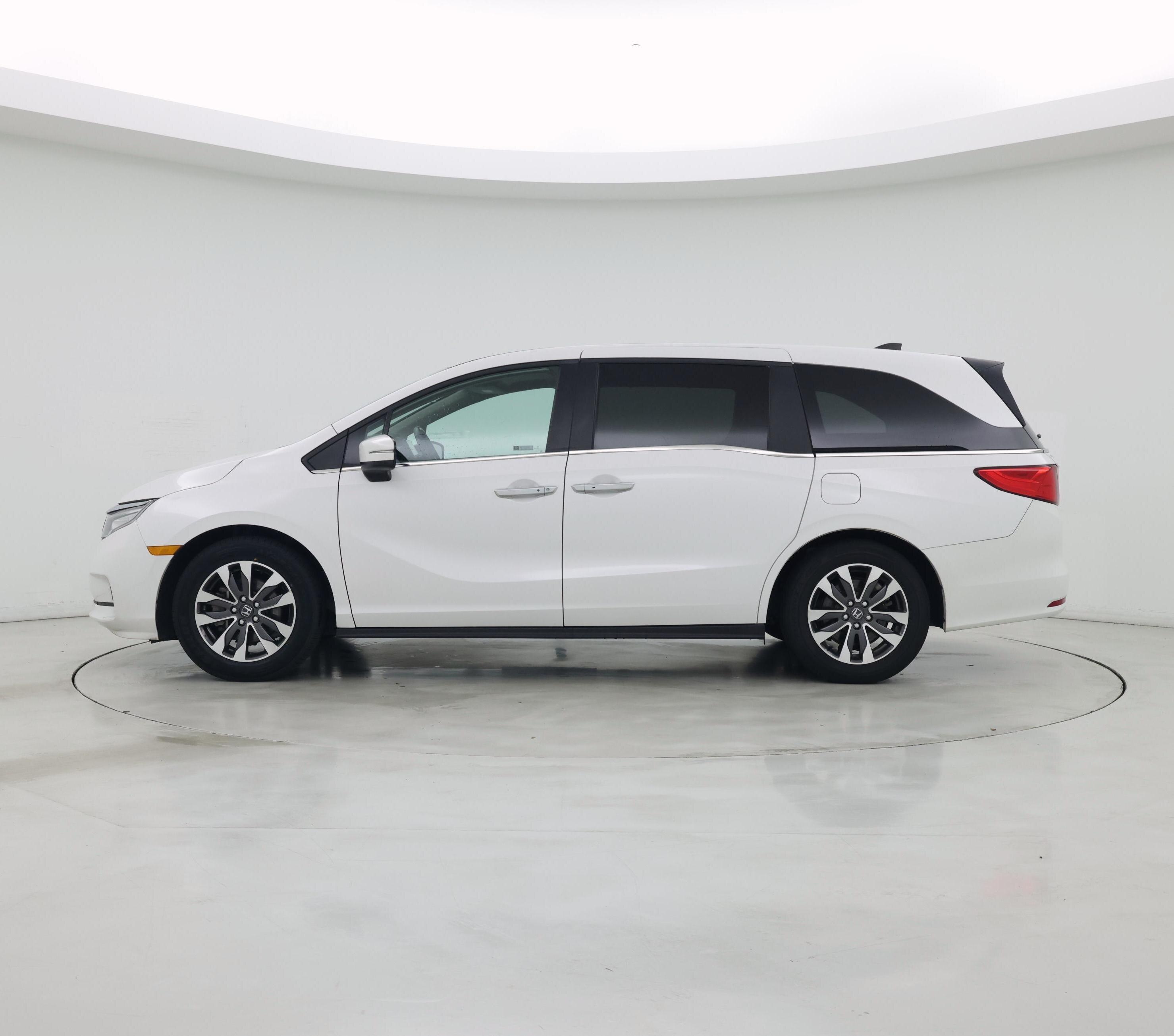 Thumbnail: 2023 Honda Odyssey - 3