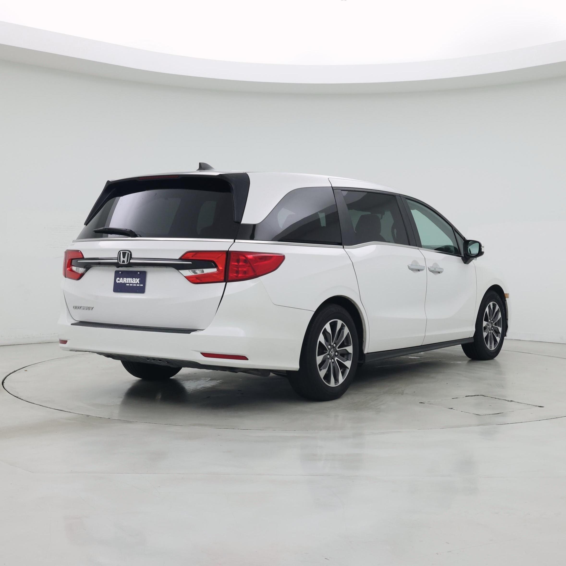 Thumbnail: 2023 Honda Odyssey - 8