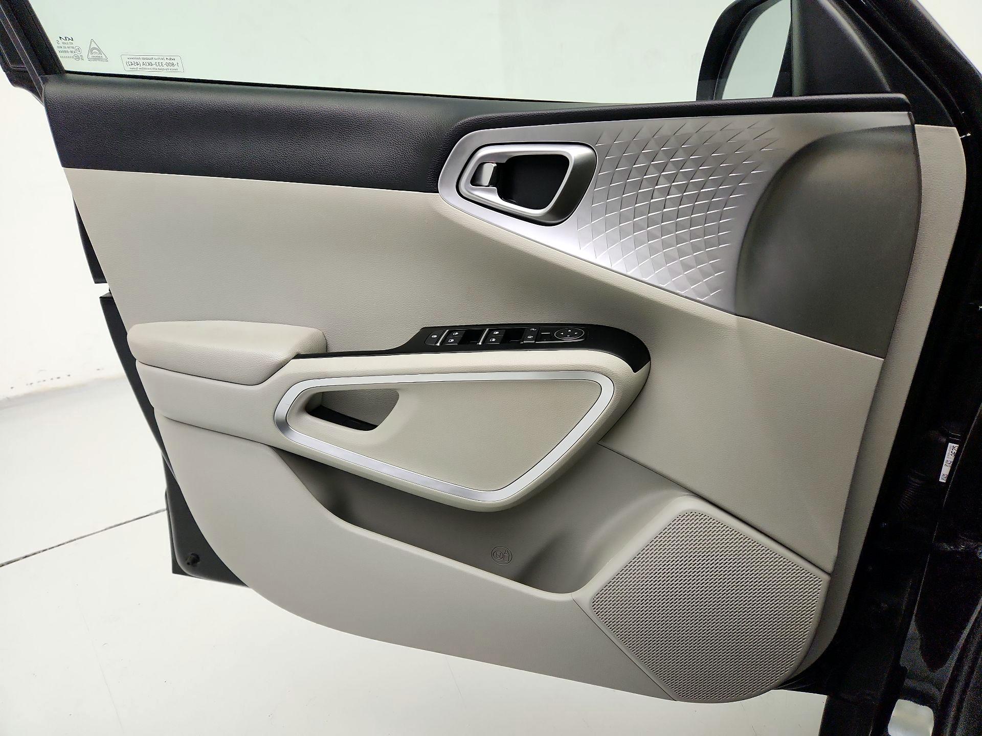 Thumbnail: 2025 Kia Soul - 12