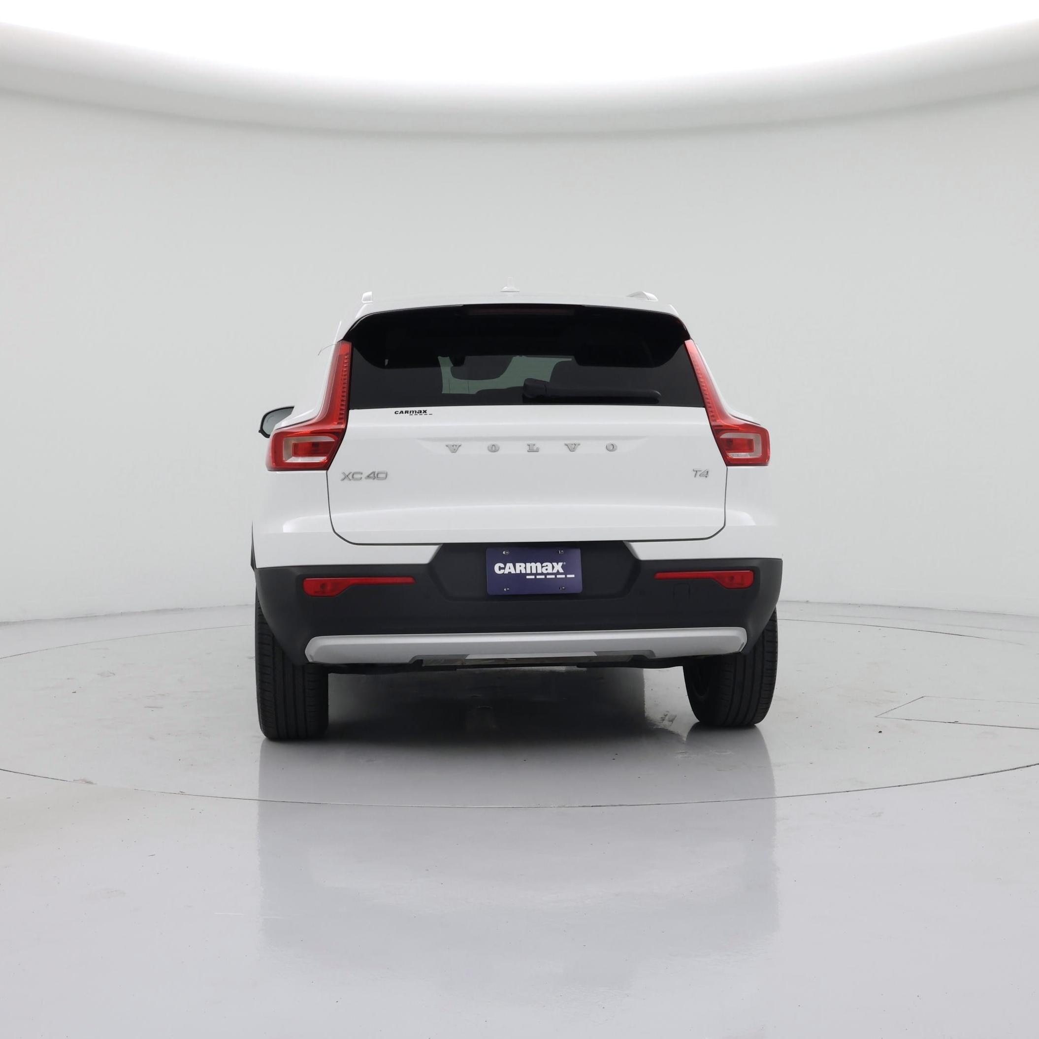 Thumbnail: 2022 Volvo XC40 - 6