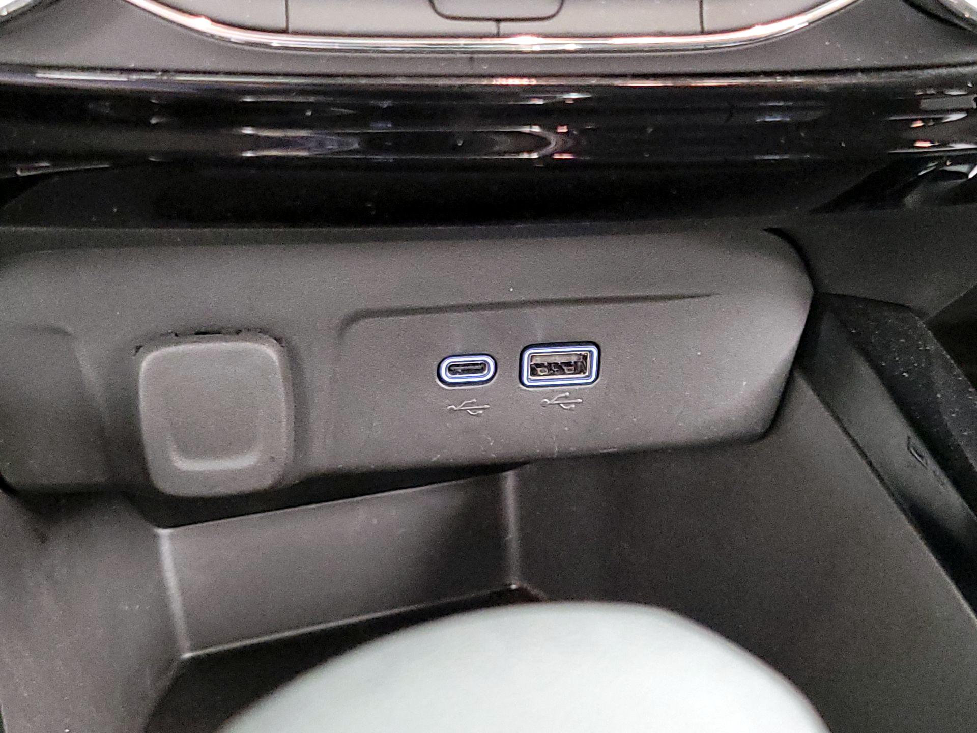 Thumbnail: 2024 Chevrolet Trax - 18