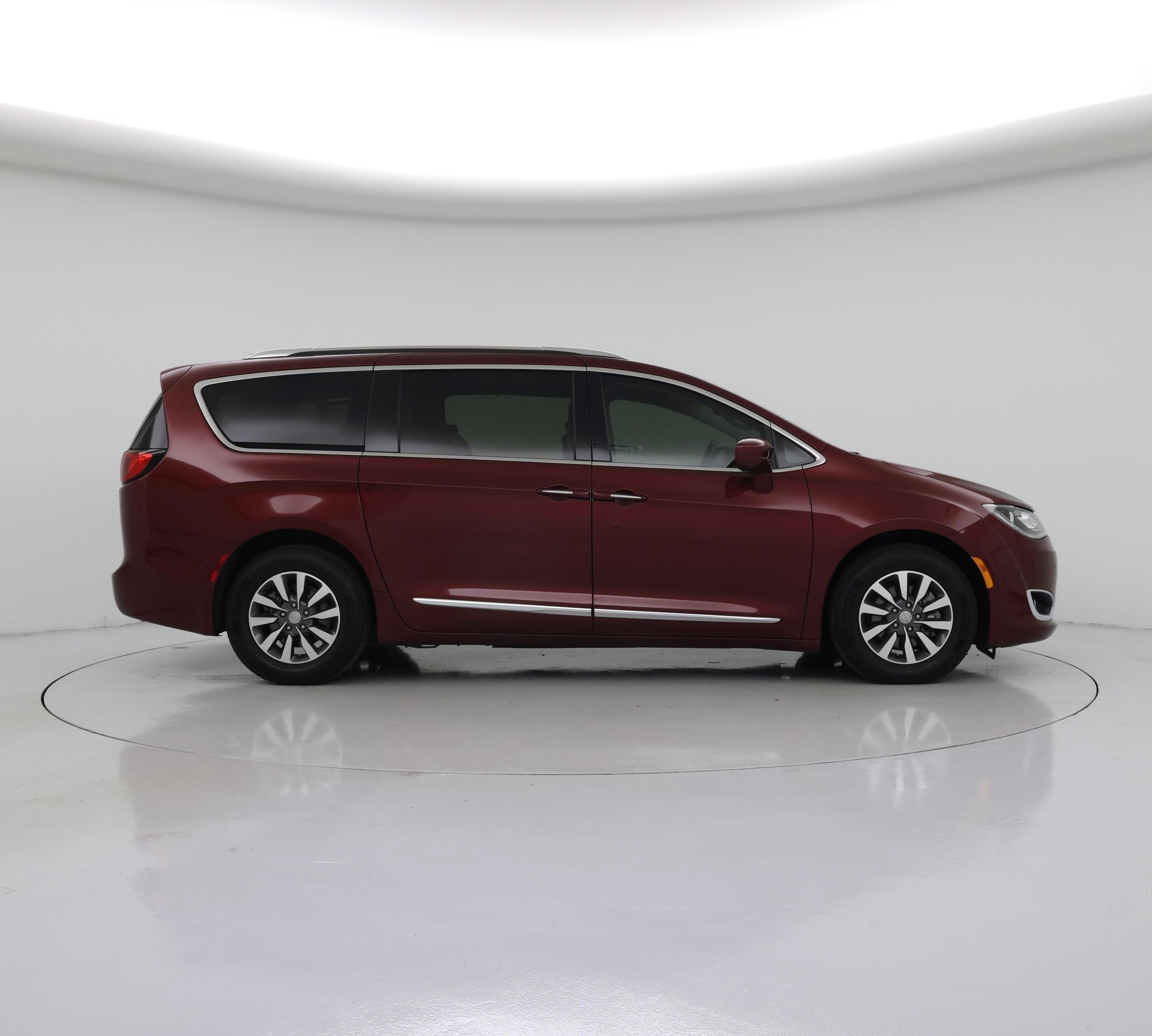 Thumbnail: 2020 Chrysler Pacifica - 7