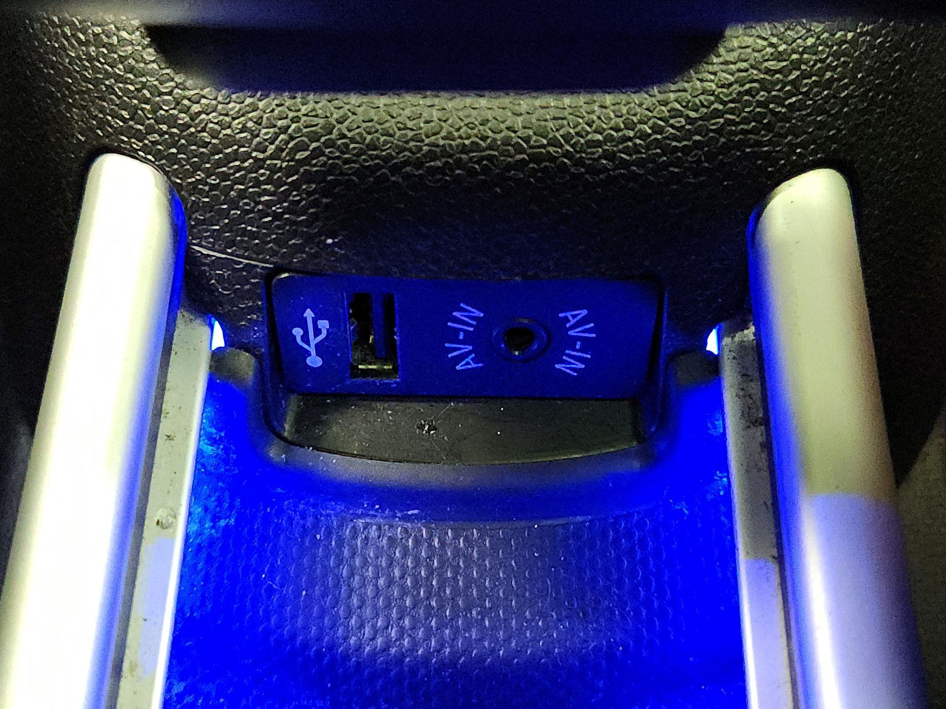 Thumbnail: 2016 MINI Cooper Countryman - 17