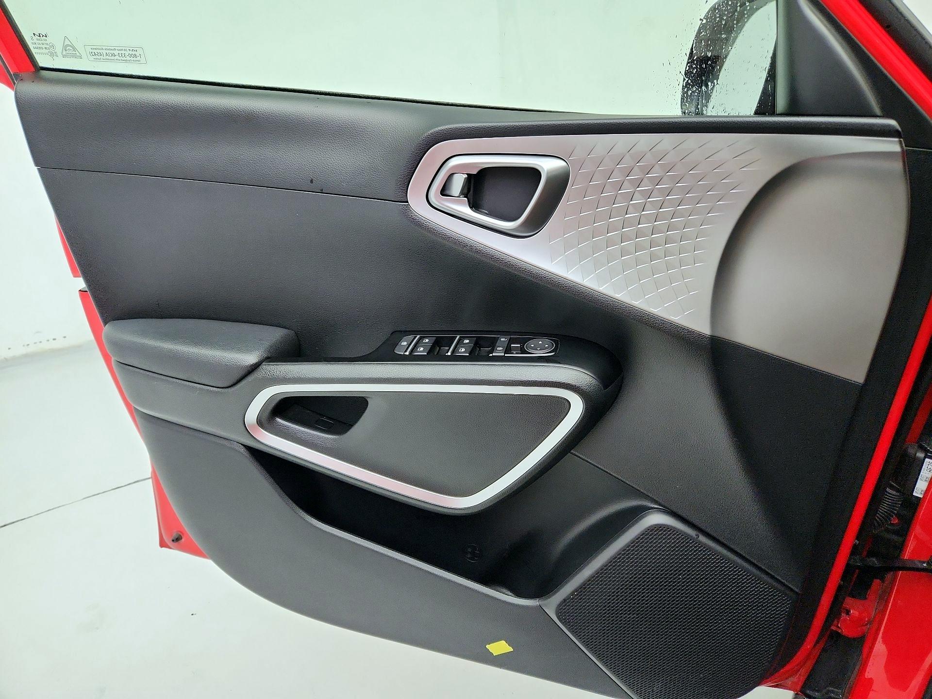 Thumbnail: 2025 Kia Soul - 12