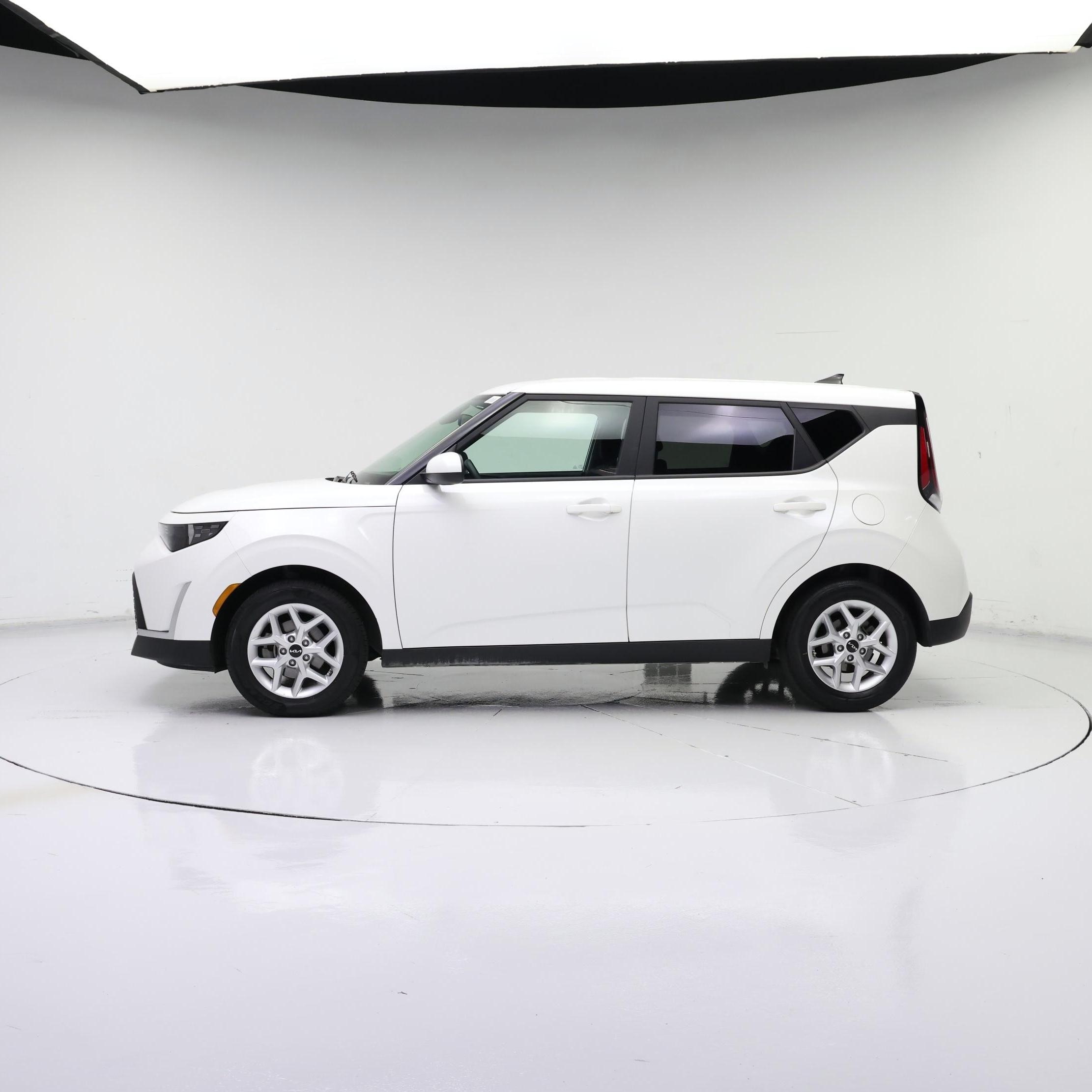 Thumbnail: 2025 Kia Soul - 3