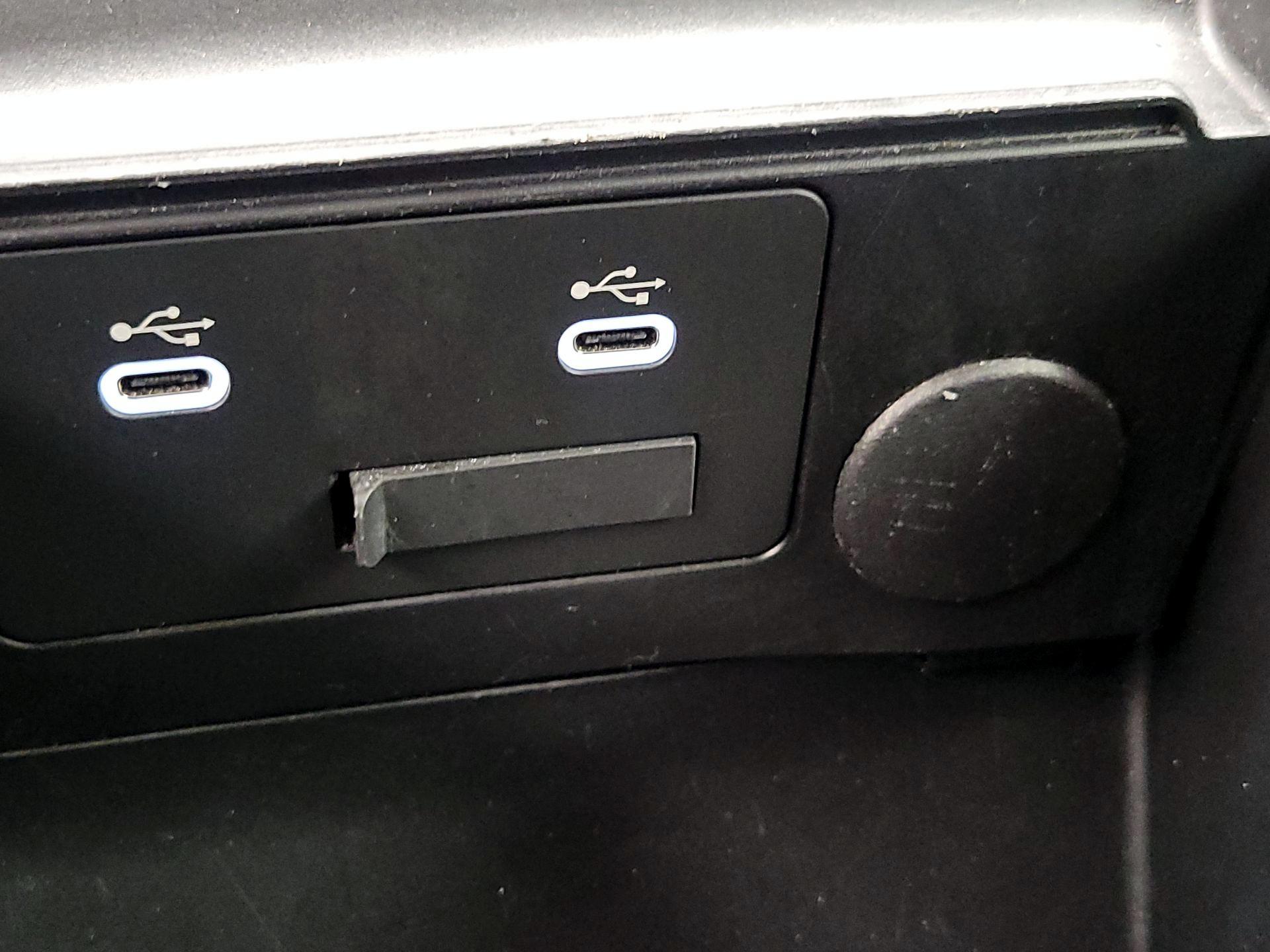 Thumbnail: 2024 Mazda Mazda3 - 18