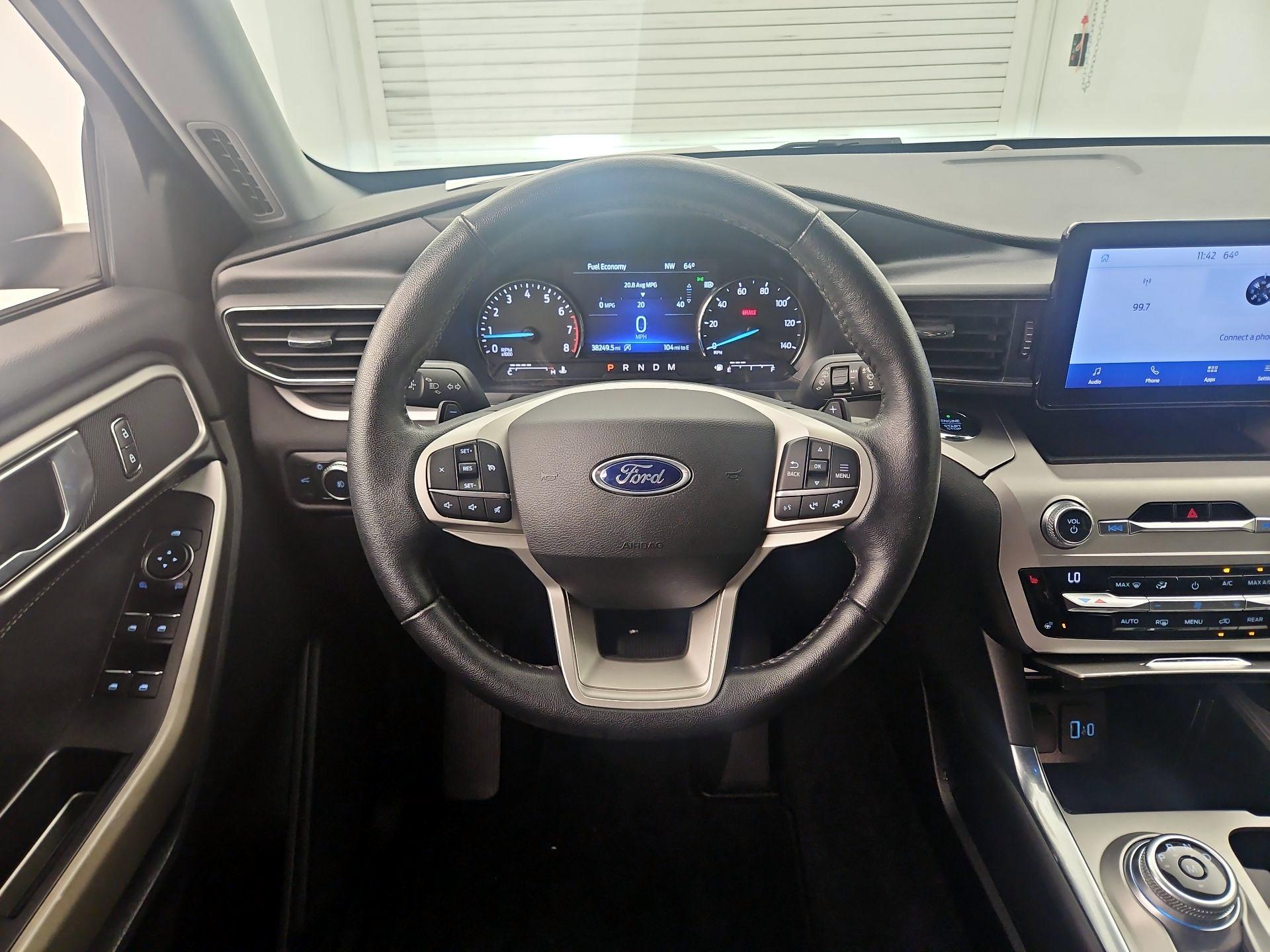 Thumbnail: 2021 Ford Explorer - 10