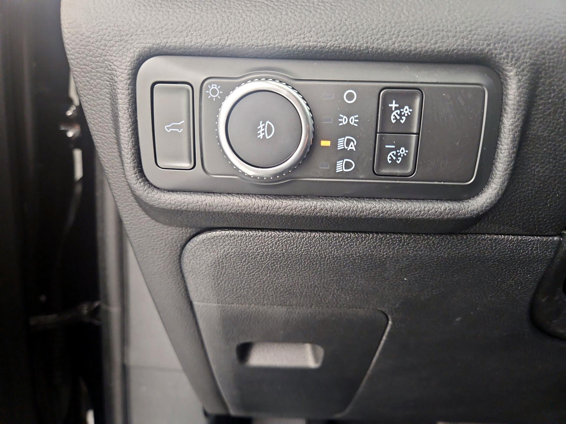 Thumbnail: 2021 Ford Explorer - 13