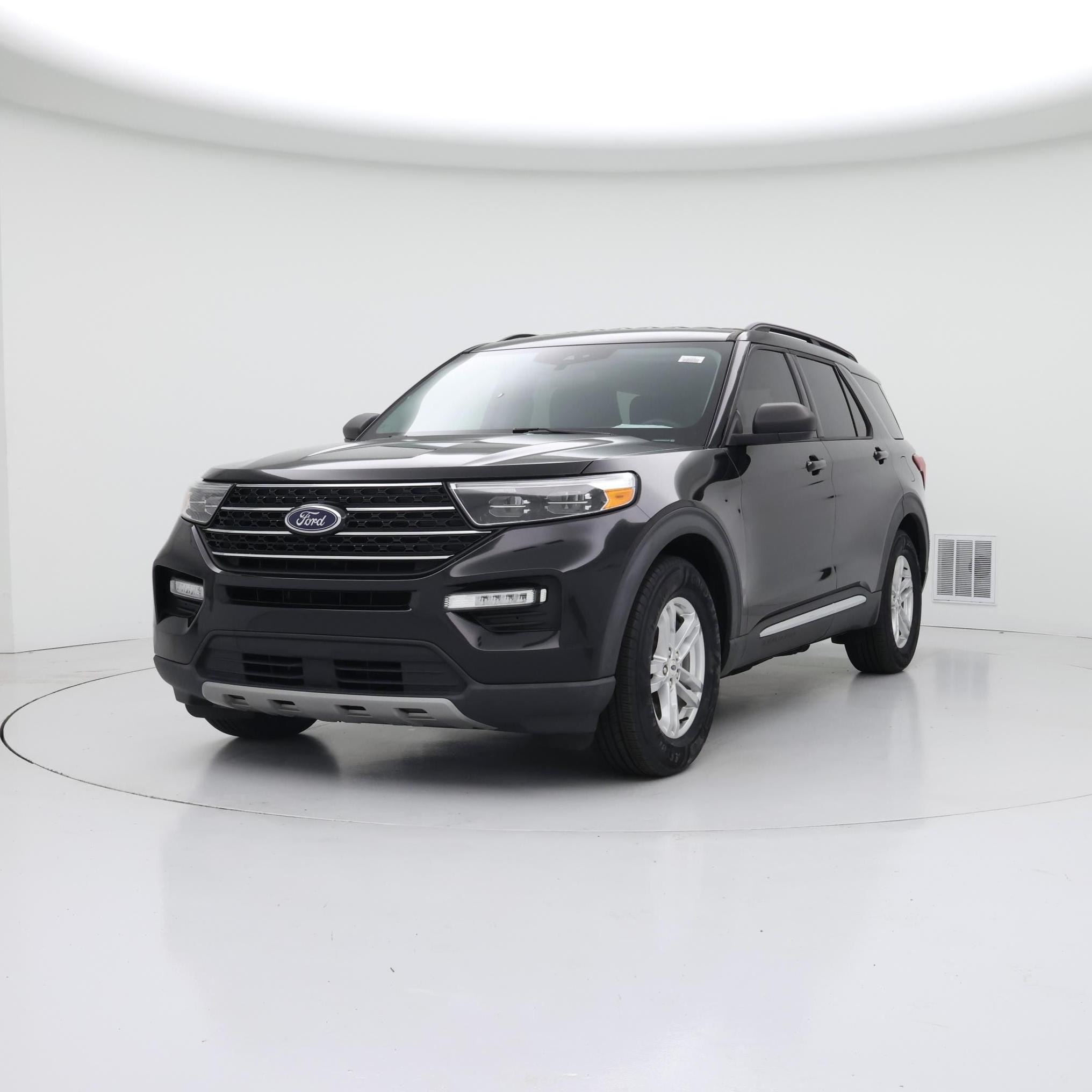 Thumbnail: 2021 Ford Explorer - 4