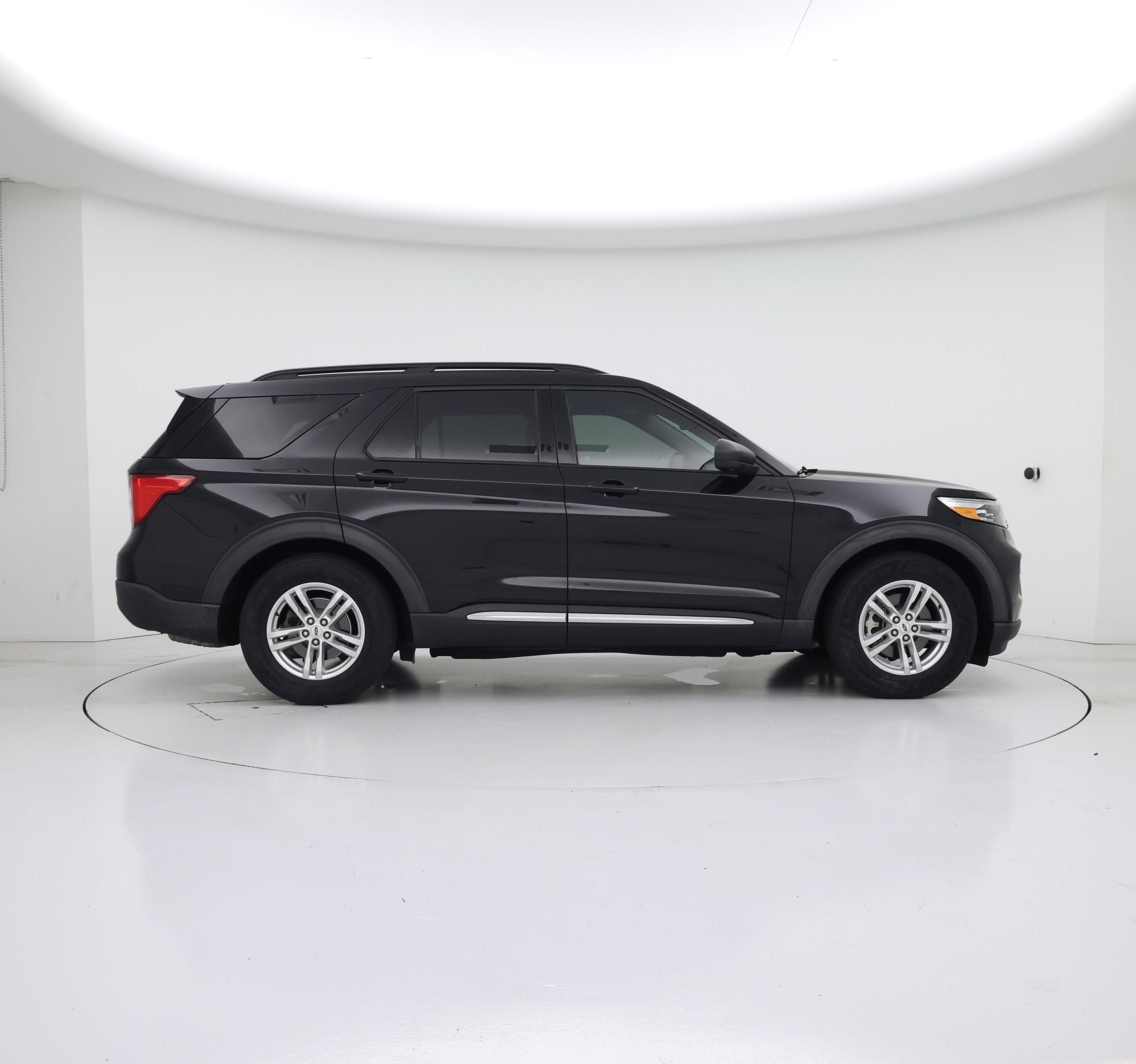 Thumbnail: 2021 Ford Explorer - 7