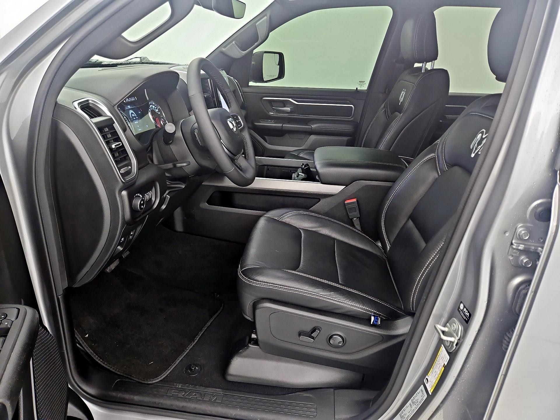 Thumbnail: 2025 RAM 1500 - 11