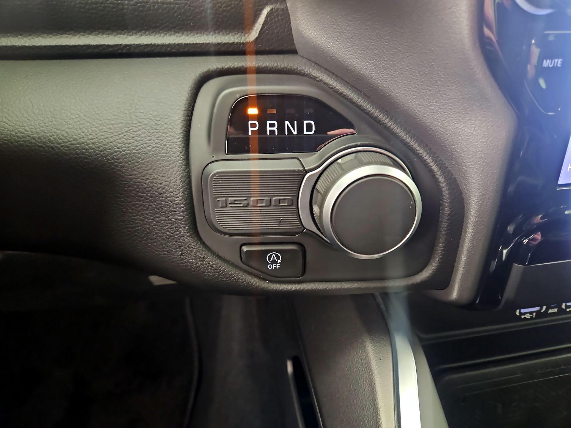 Thumbnail: 2025 RAM 1500 - 18