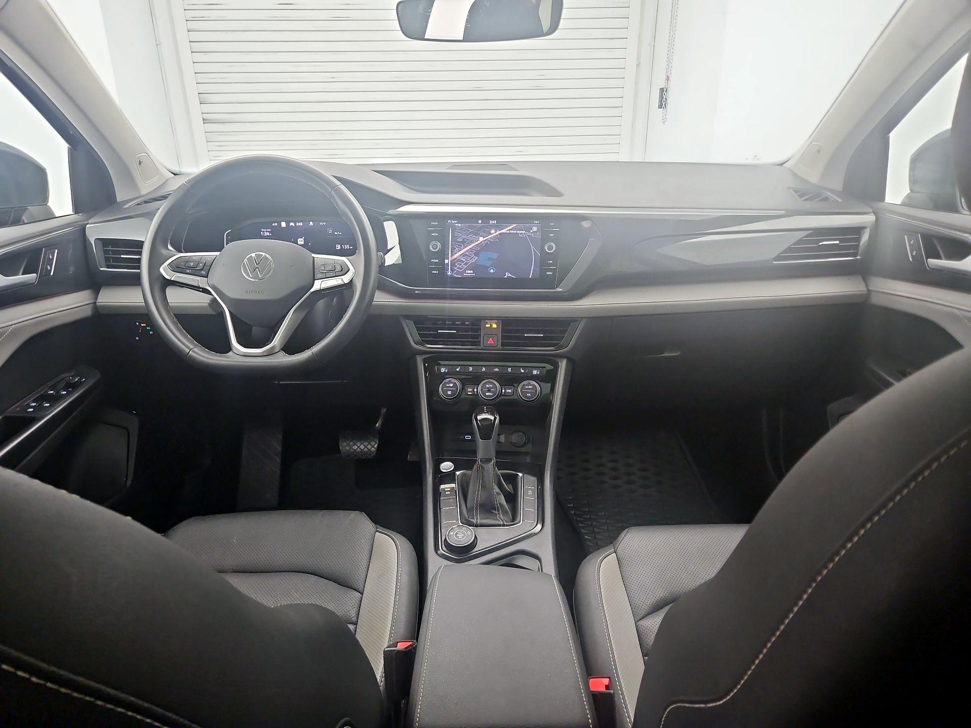 Thumbnail: 2024 Volkswagen Taos - 9