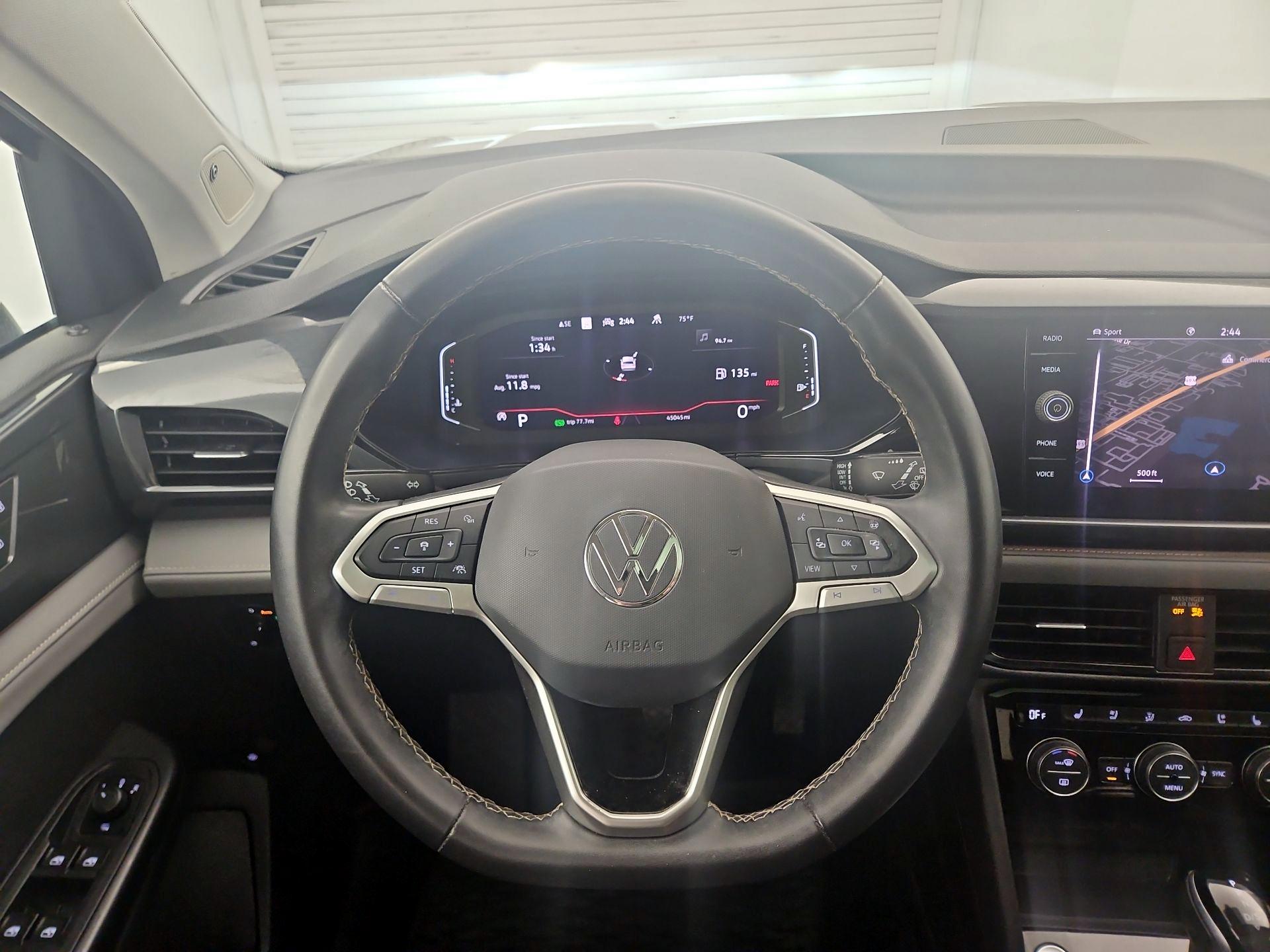 Thumbnail: 2024 Volkswagen Taos - 10