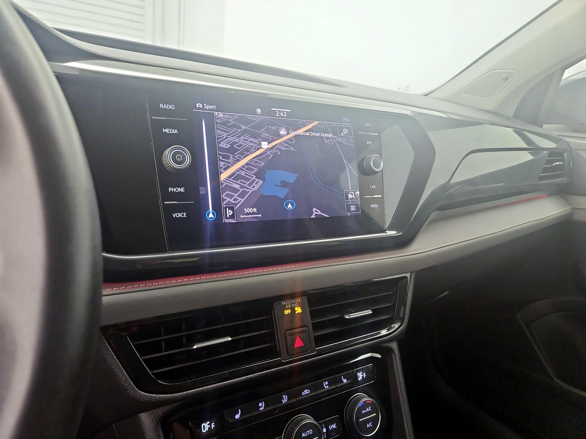 Thumbnail: 2024 Volkswagen Taos - 14