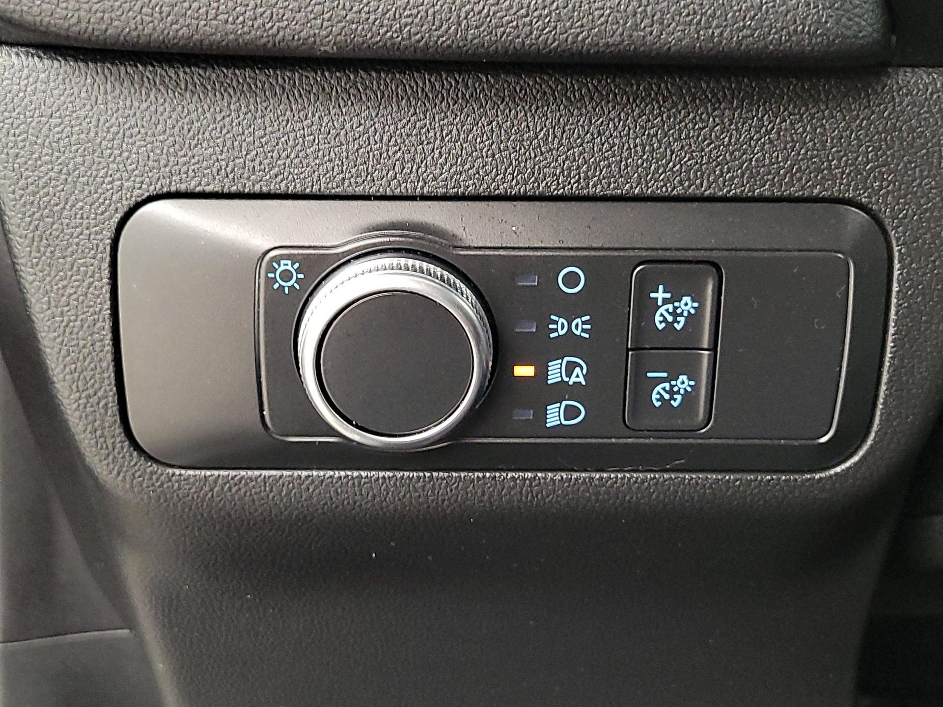 Thumbnail: 2020 Ford Escape - 13