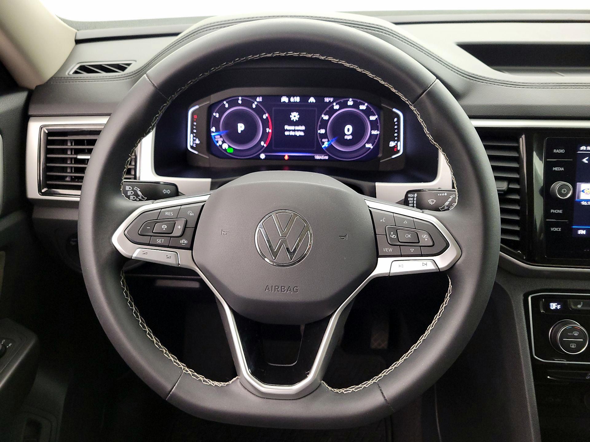 Thumbnail: 2023 Volkswagen Atlas - 10