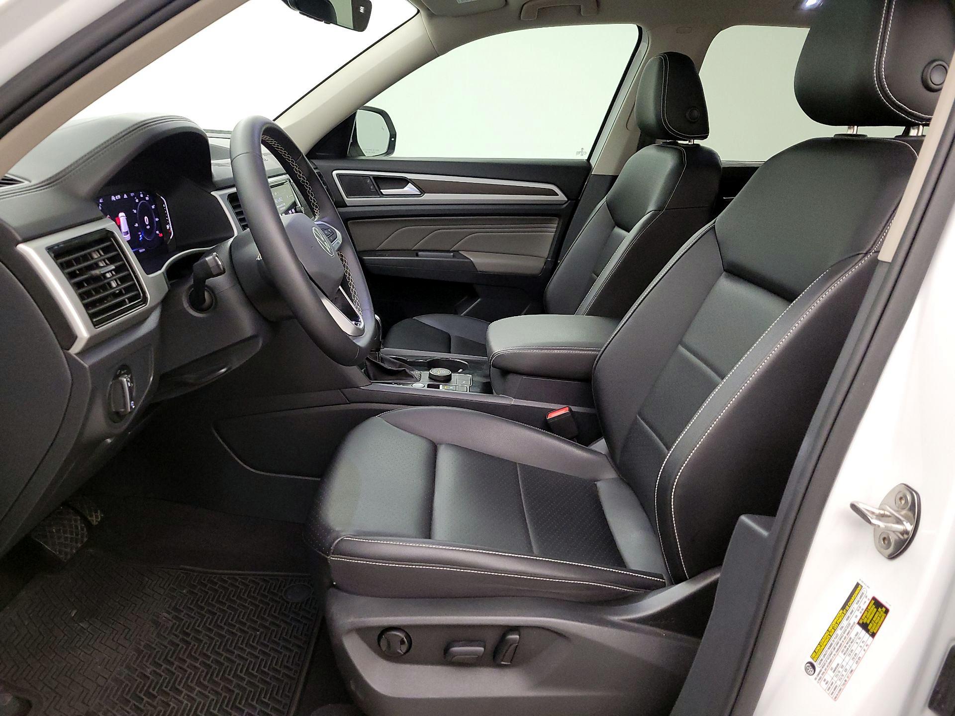 Thumbnail: 2023 Volkswagen Atlas - 11