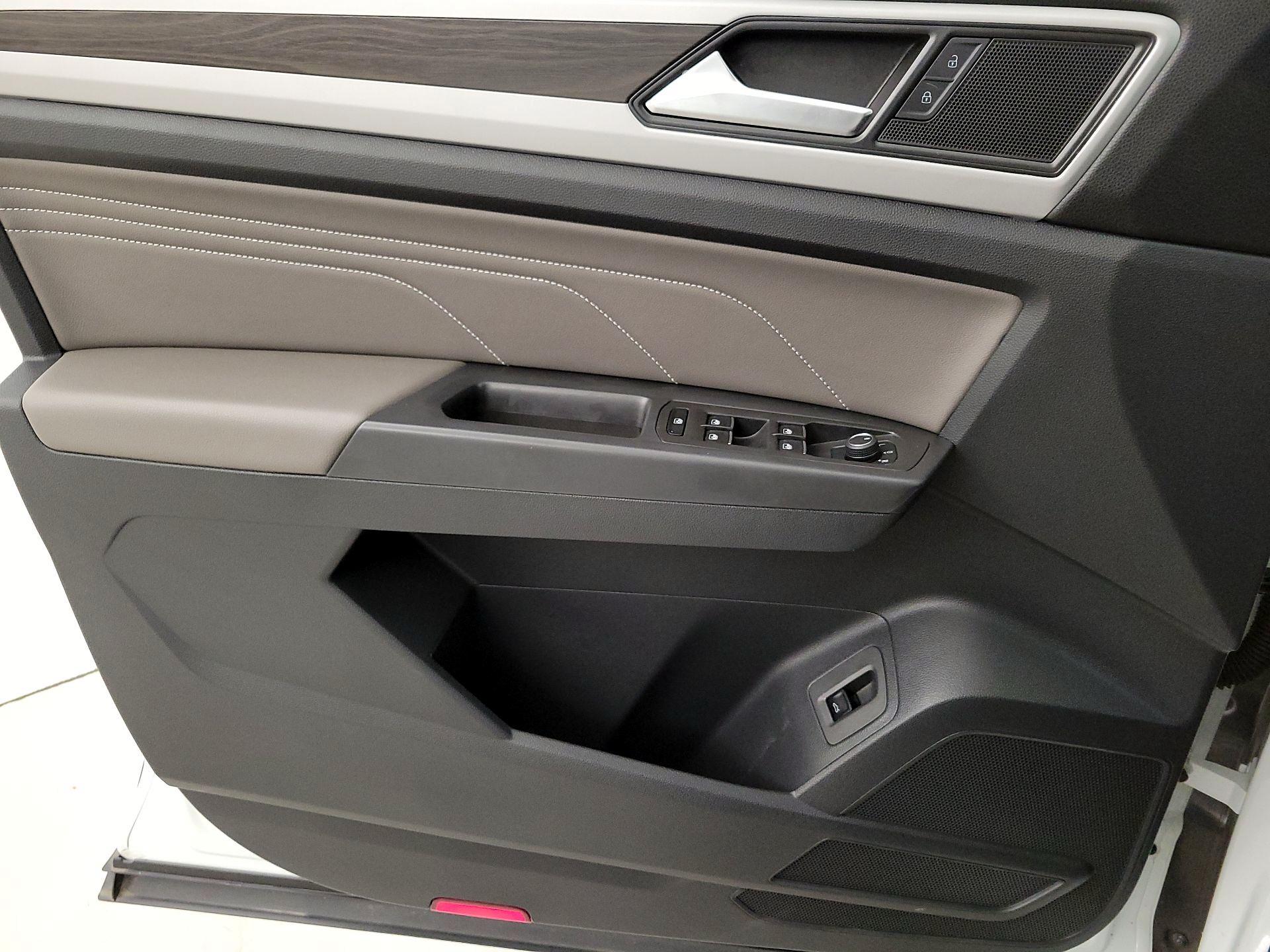 Thumbnail: 2023 Volkswagen Atlas - 12